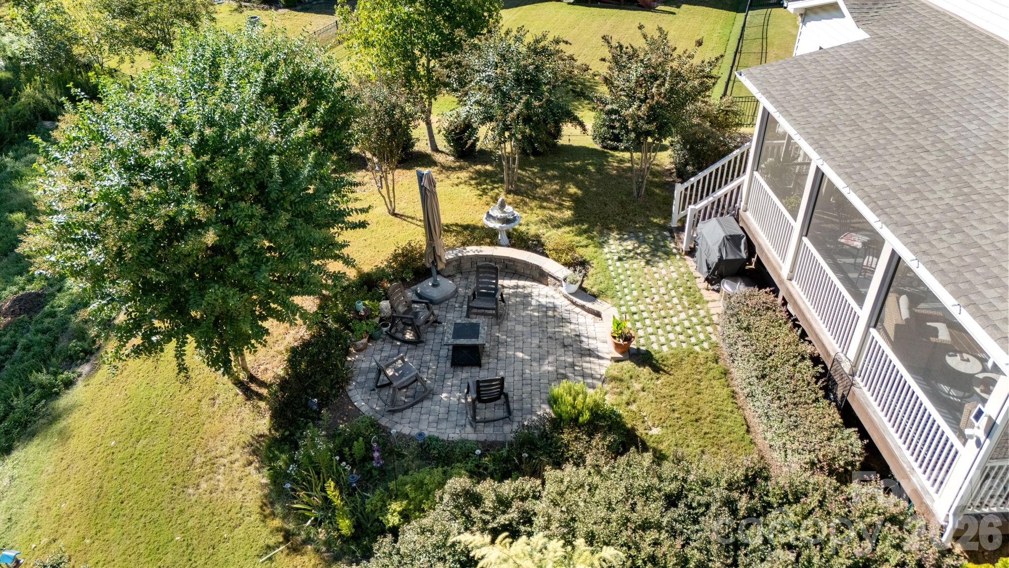 main property photo 45