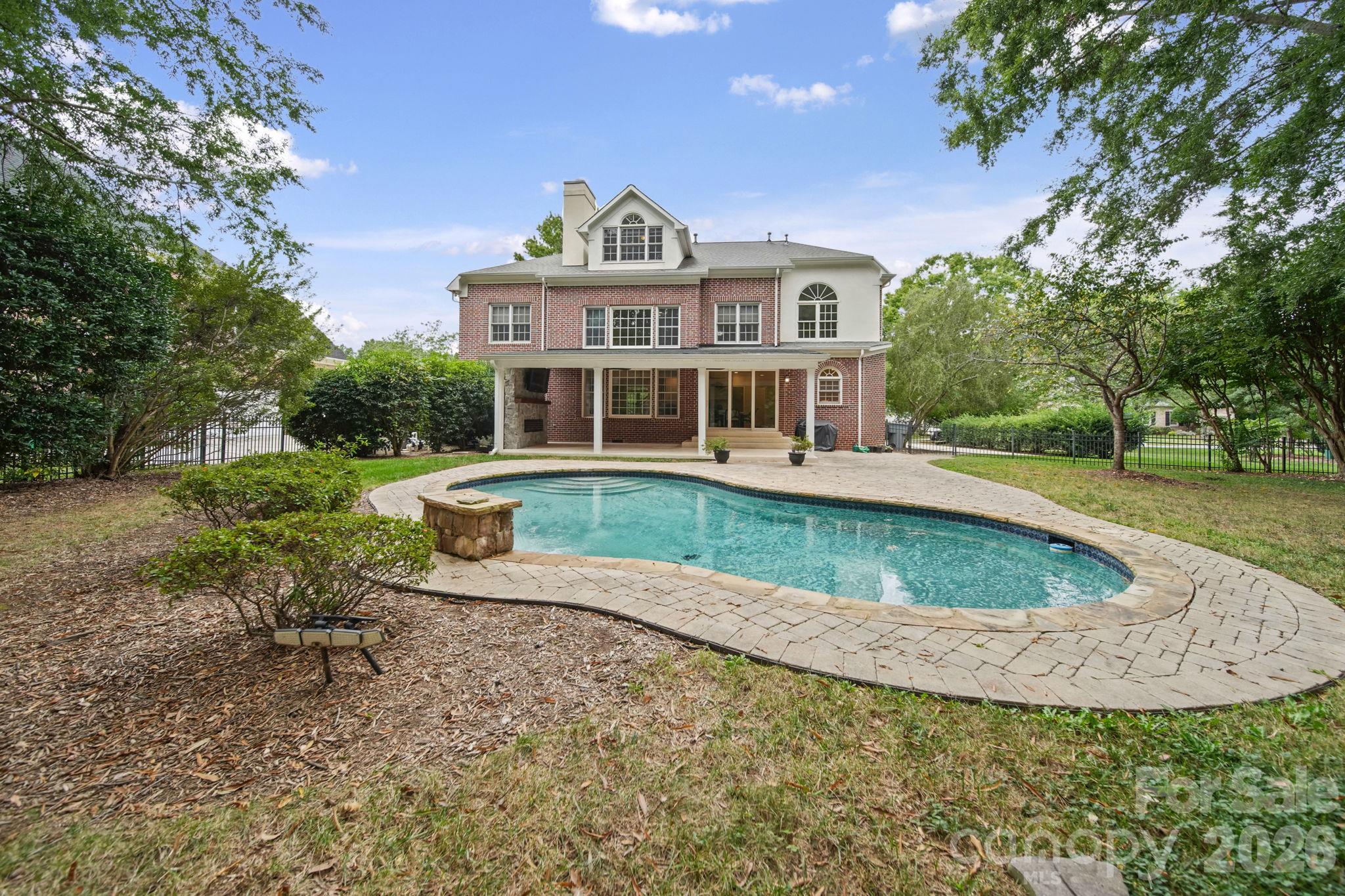 main property photo 41