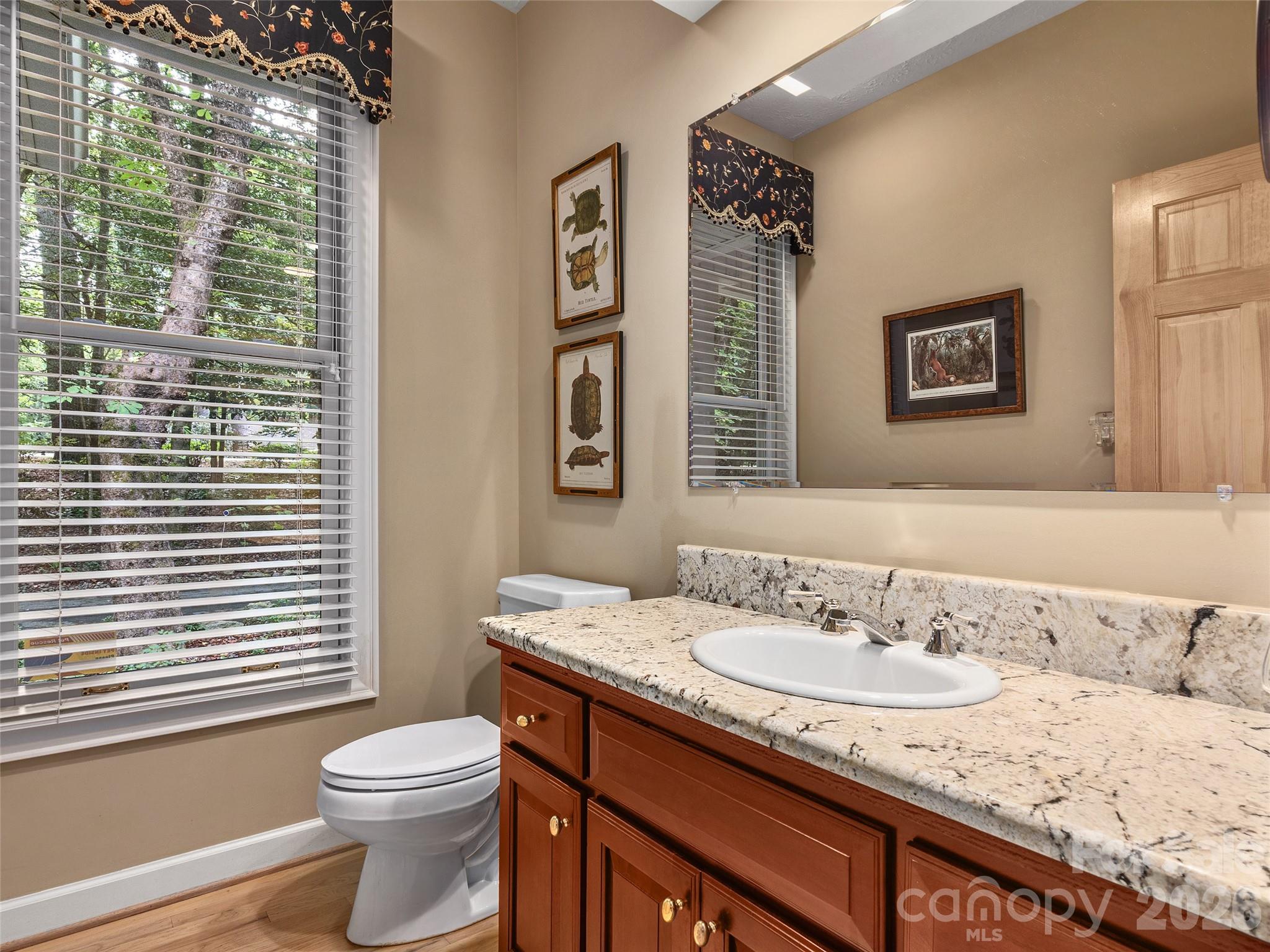 main property photo 12
