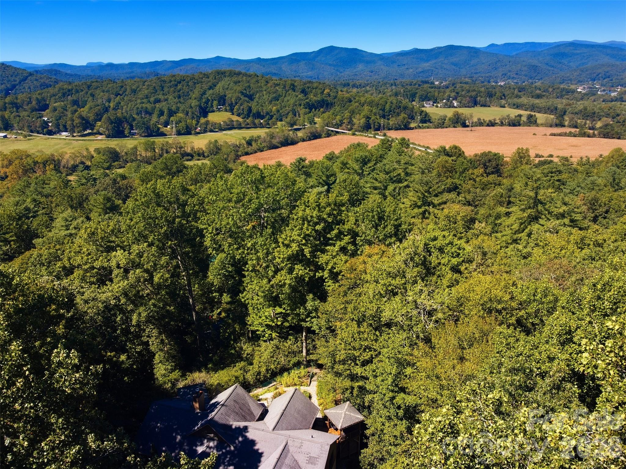main property photo 38