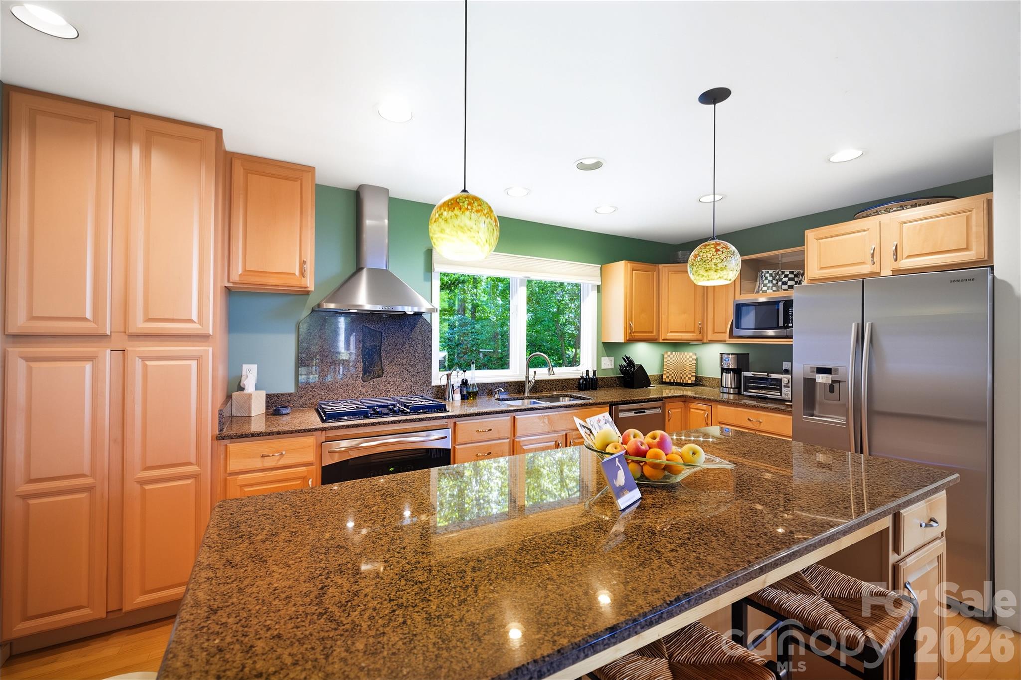 main property photo 9