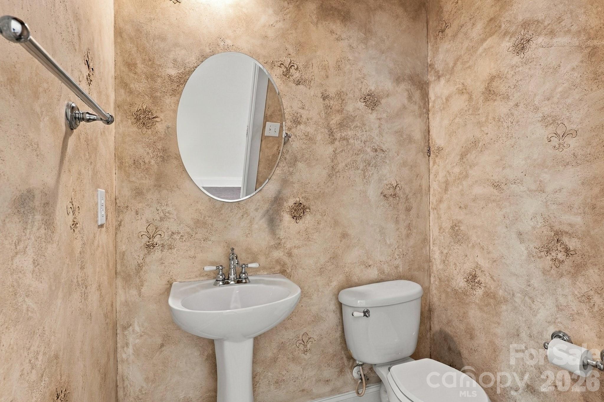 main property photo 15