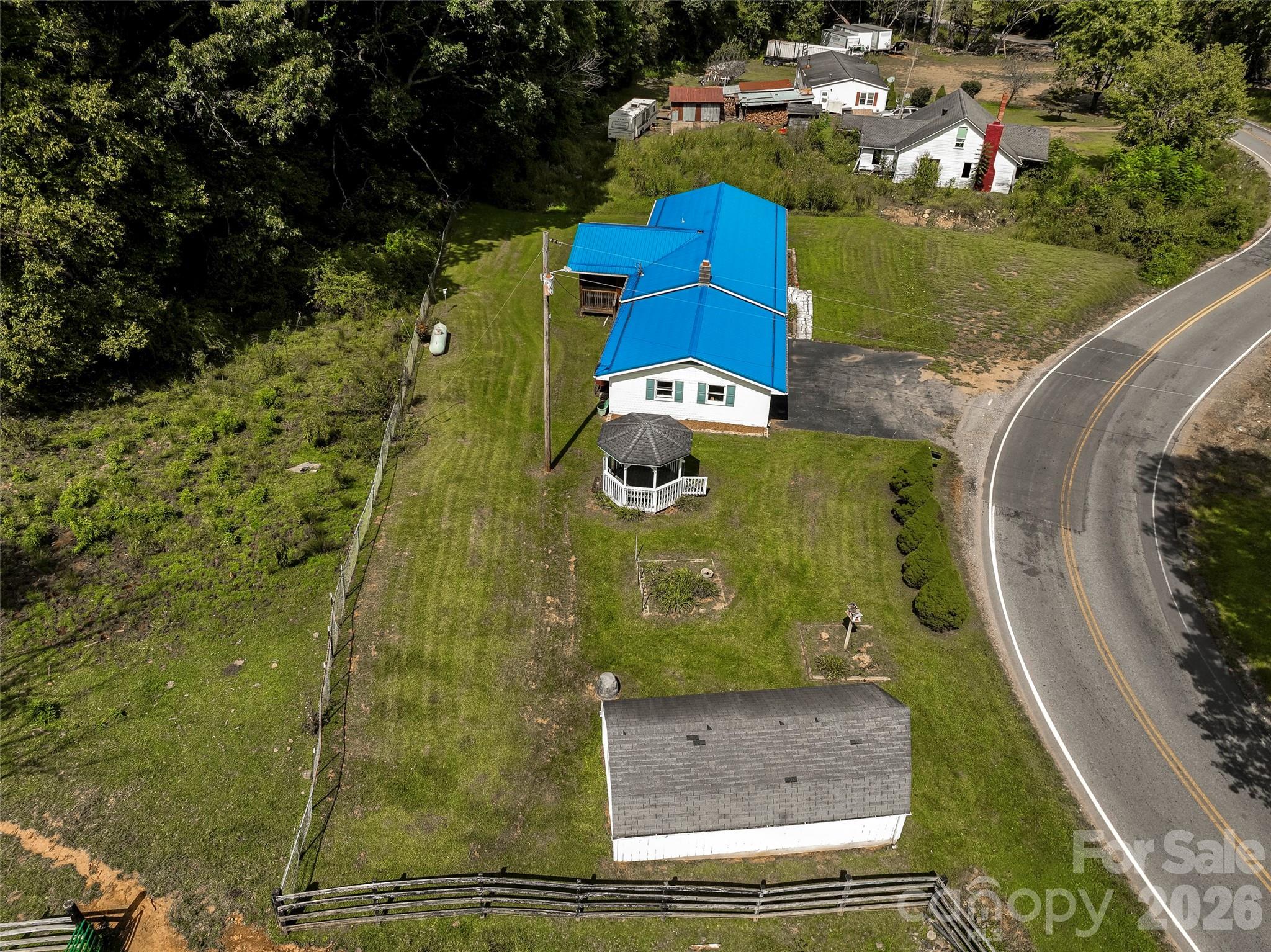 main property photo 29