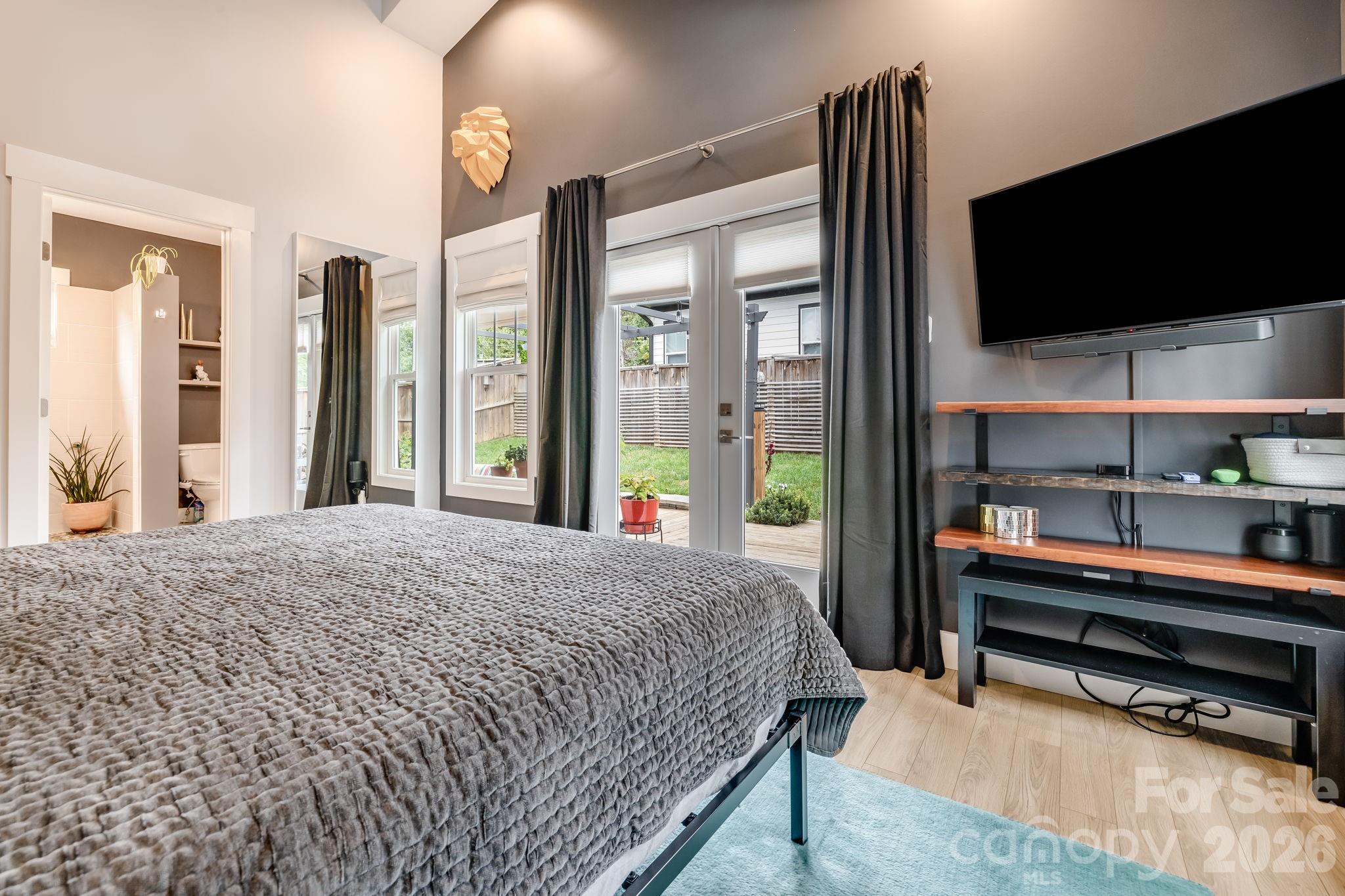 main property photo 21
