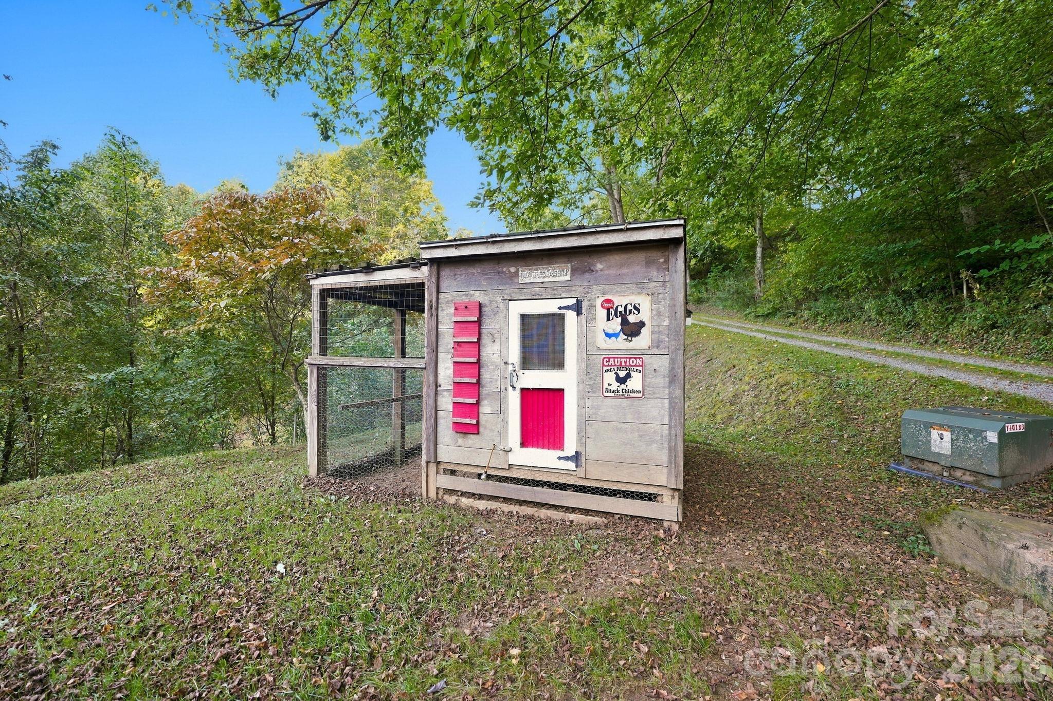 main property photo 32