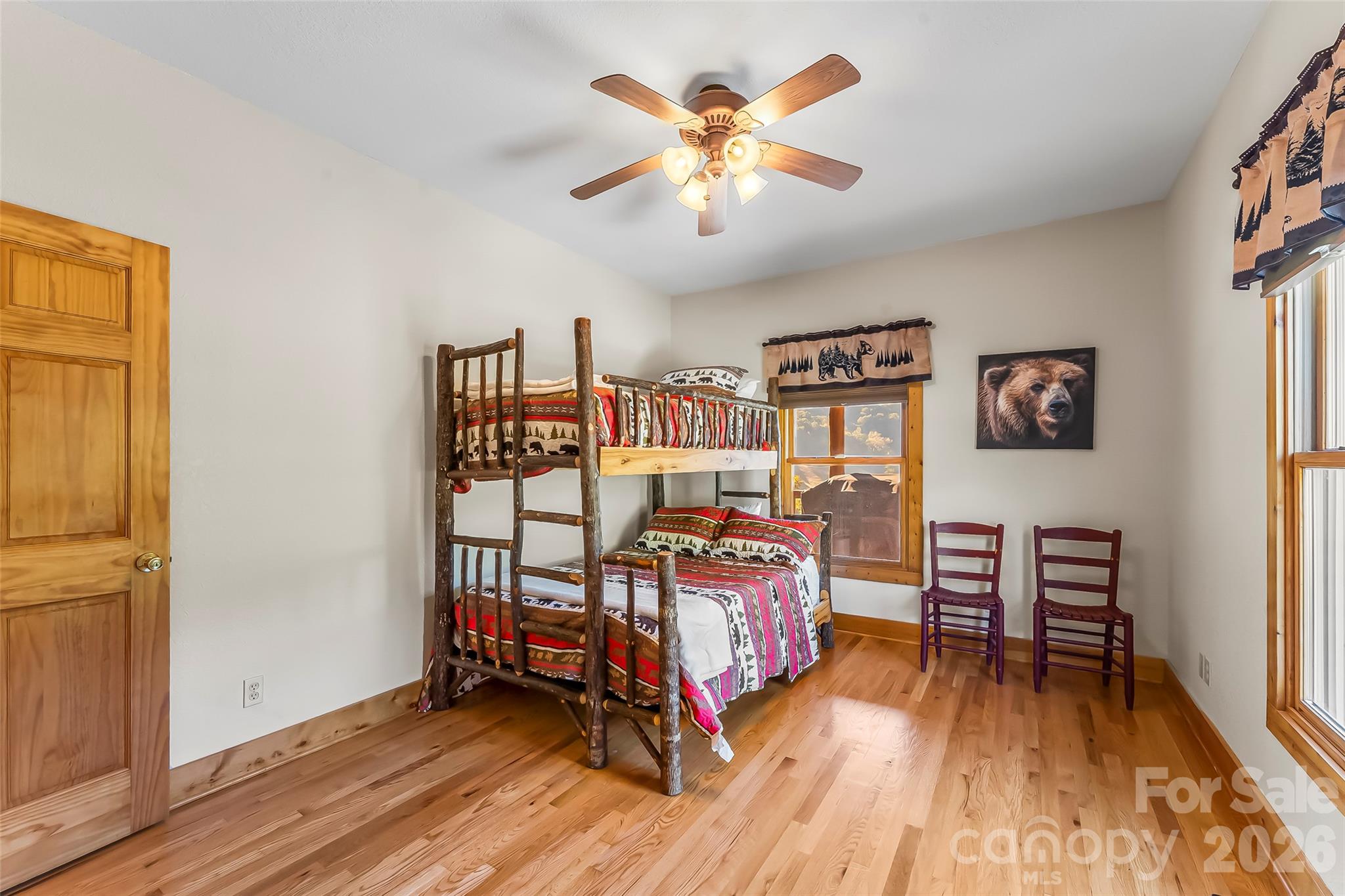 main property photo 18