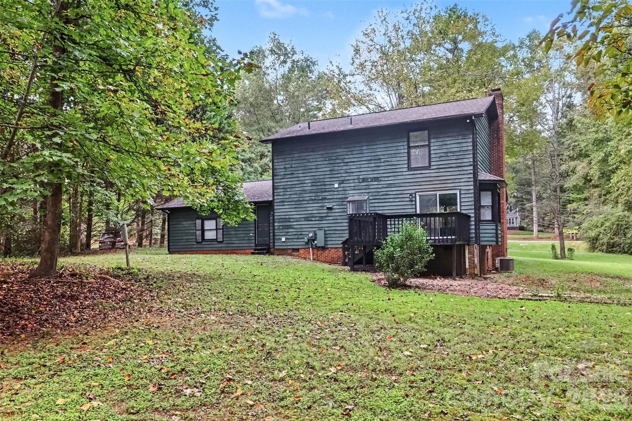 main property photo 27