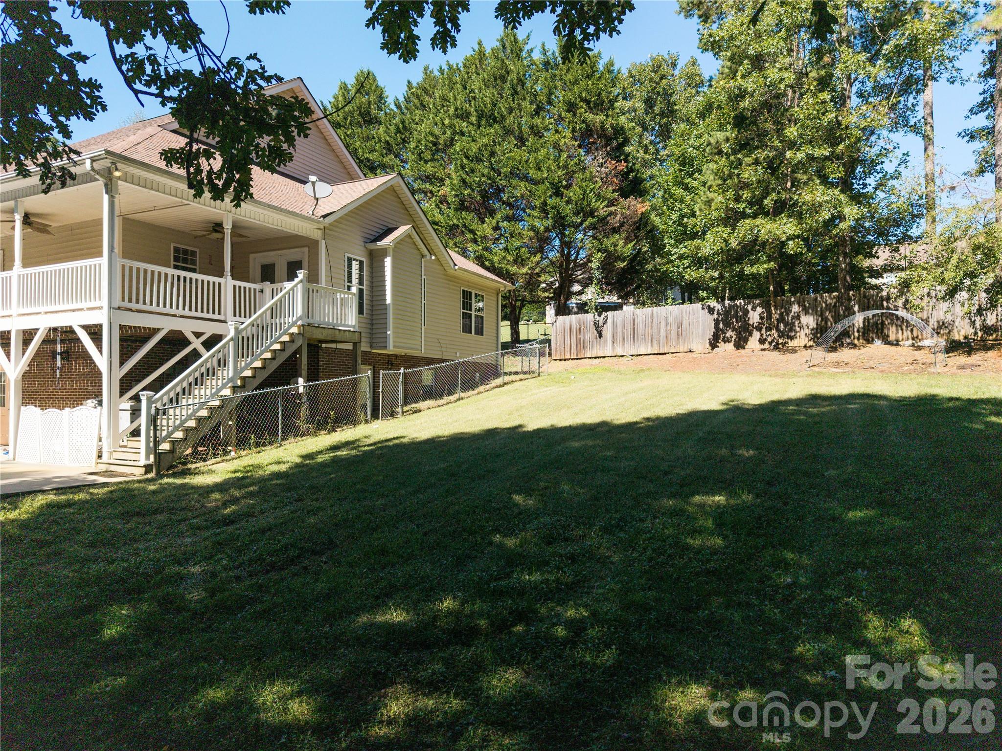 main property photo 18