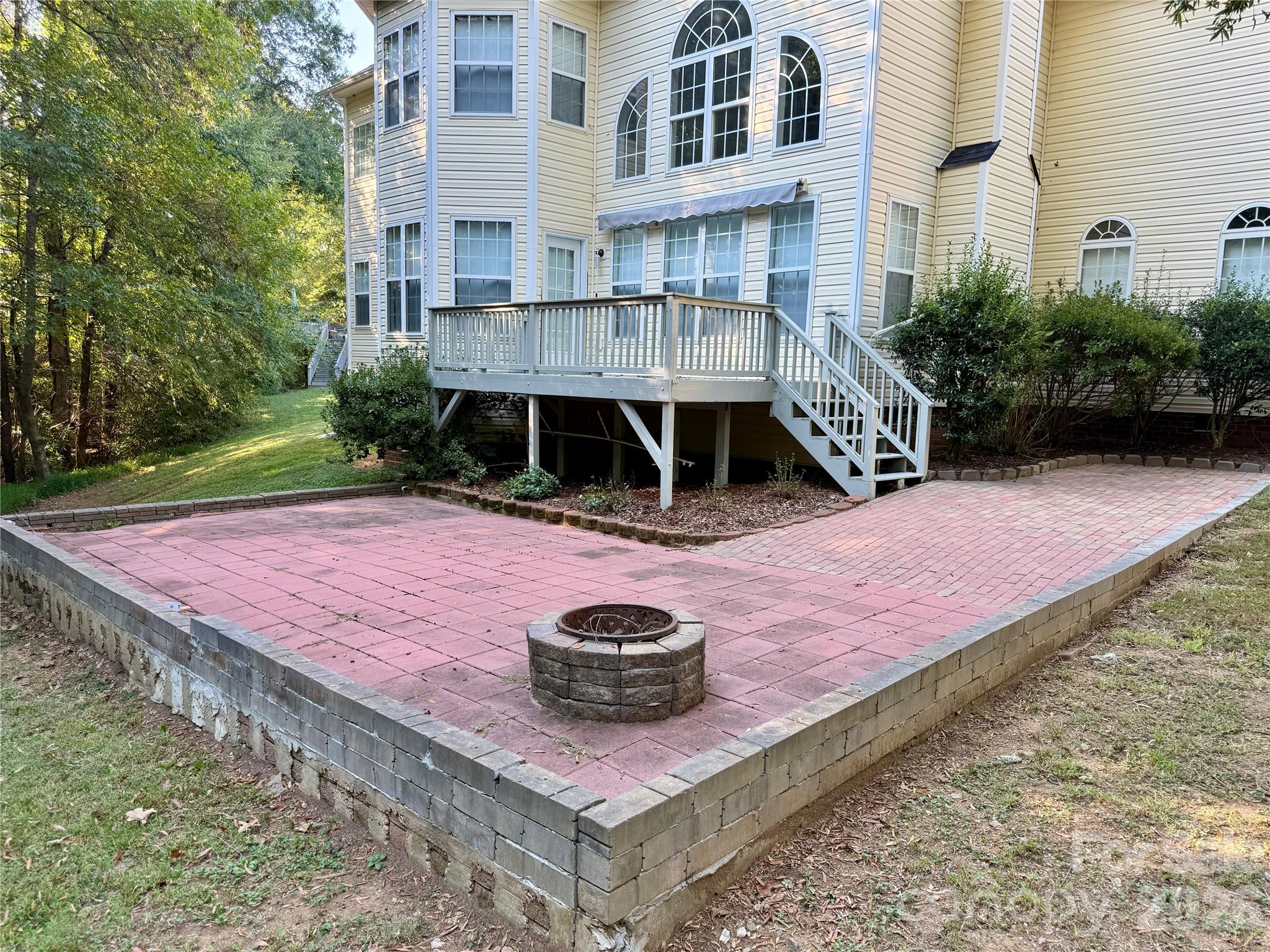 main property photo 36