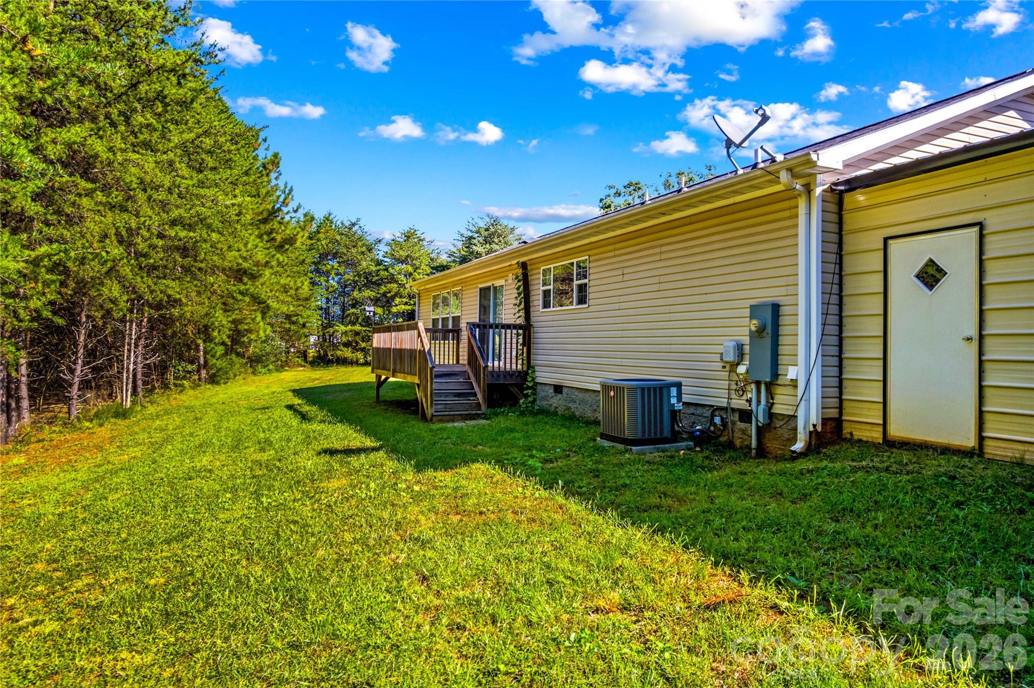 main property photo 30