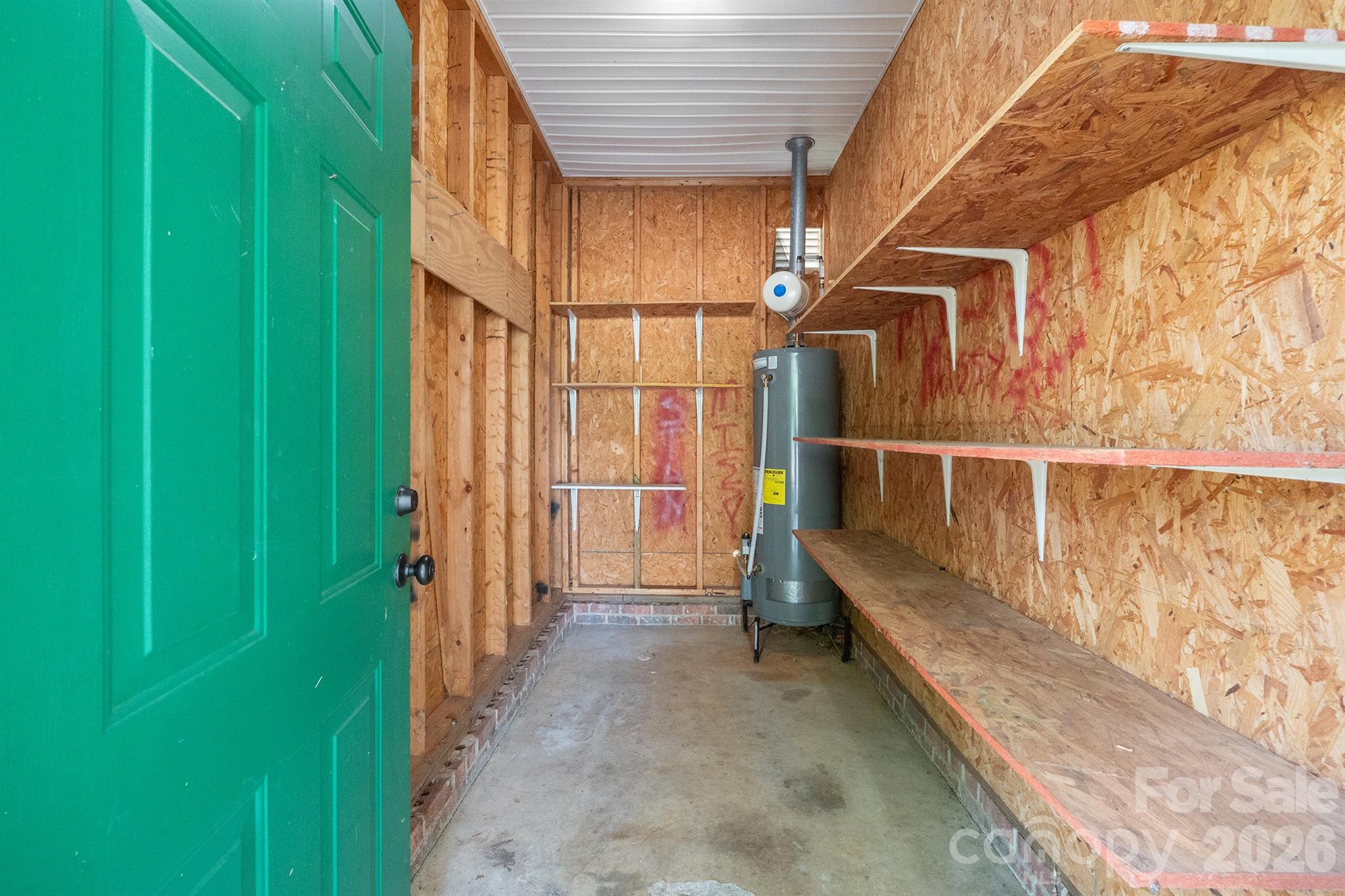 main property photo 31