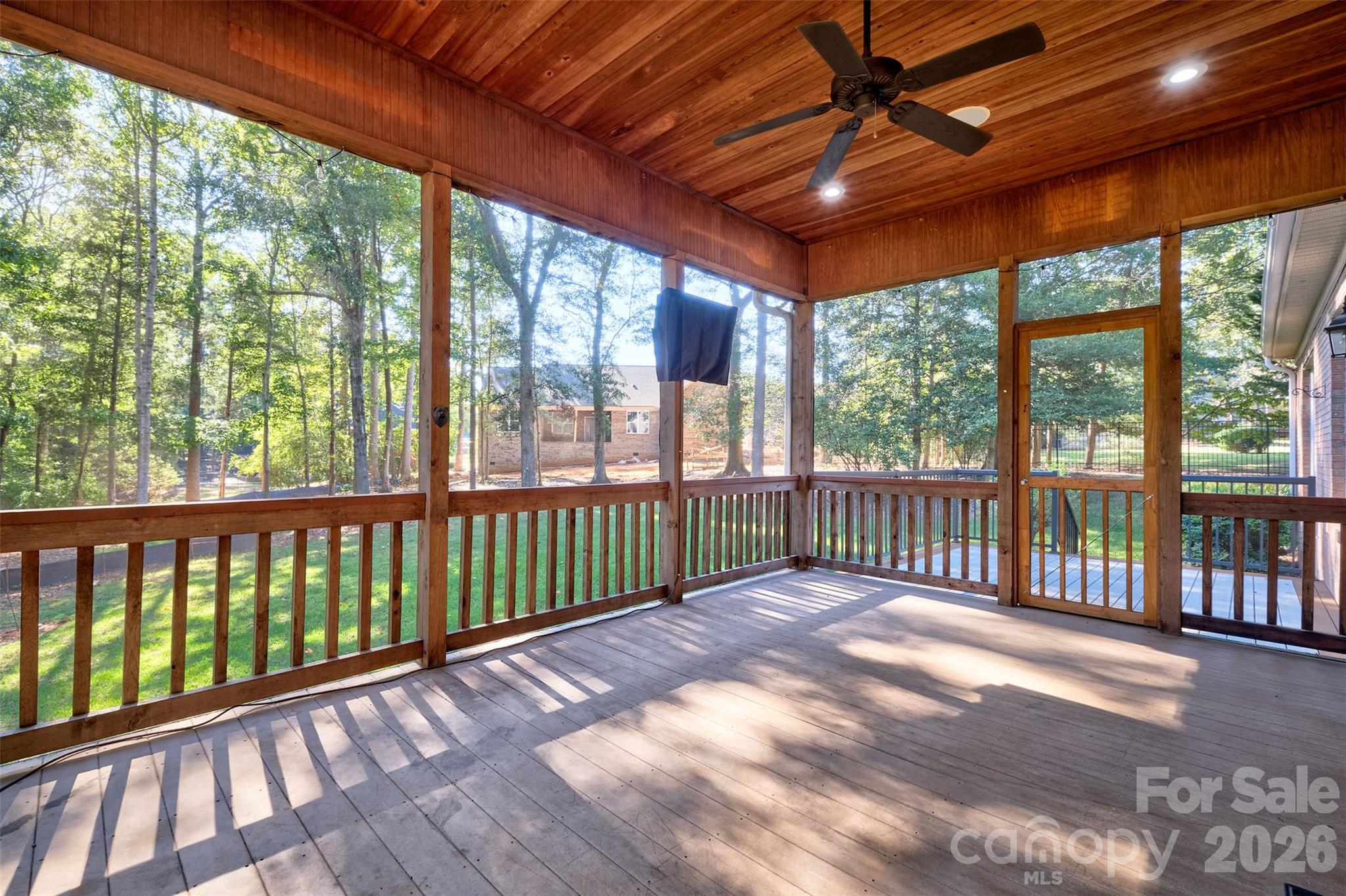 main property photo 41