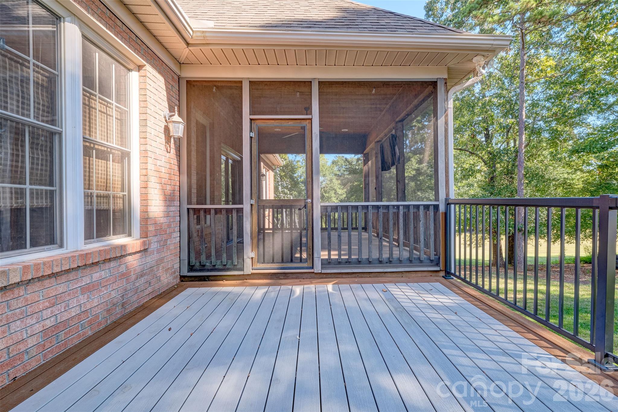 main property photo 45