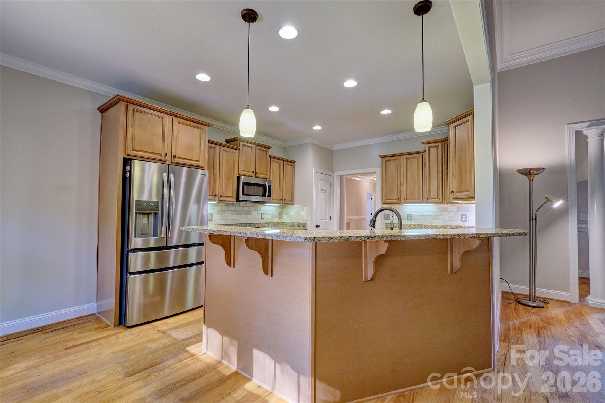 main property photo 8