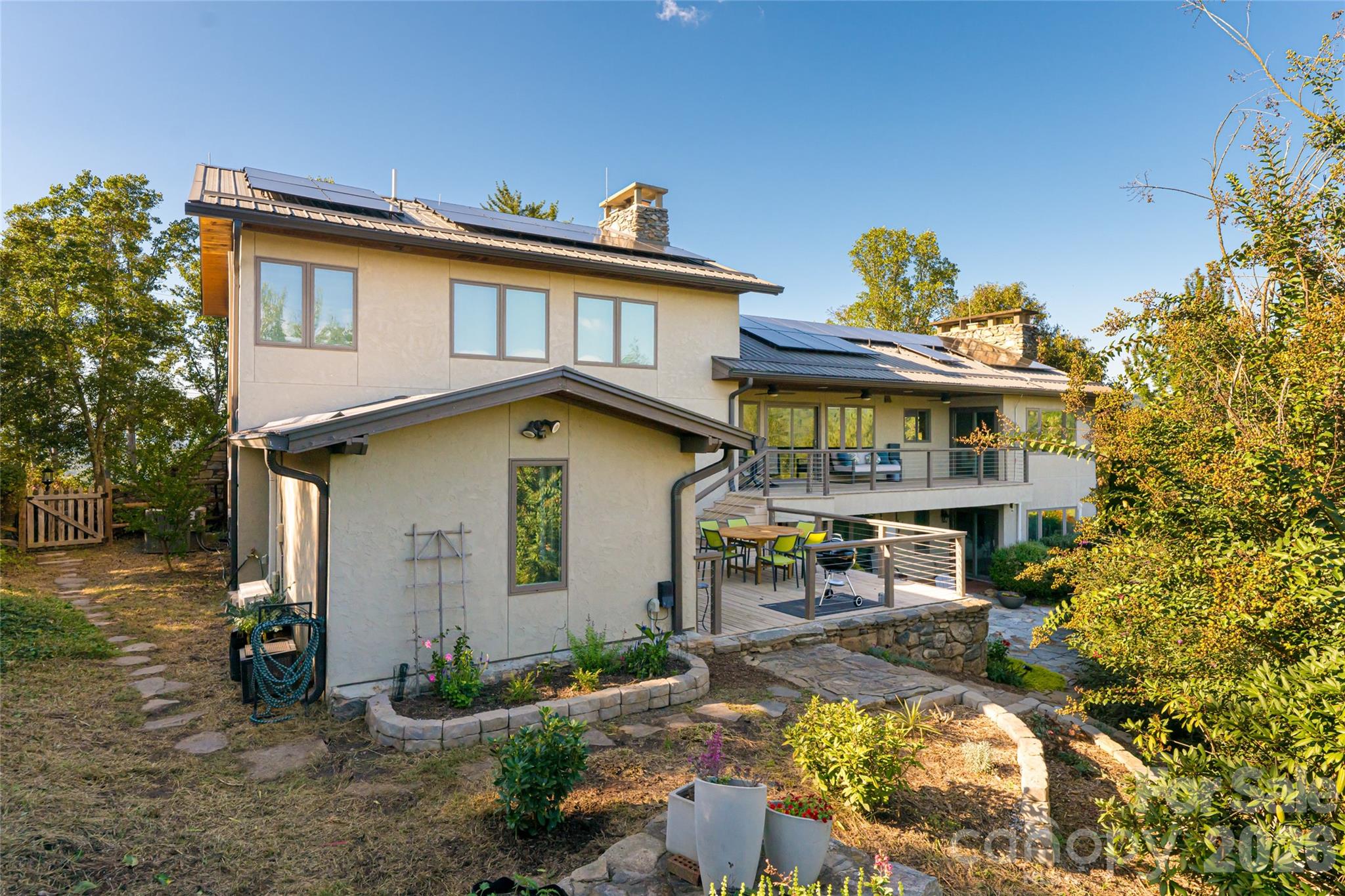 main property photo 44