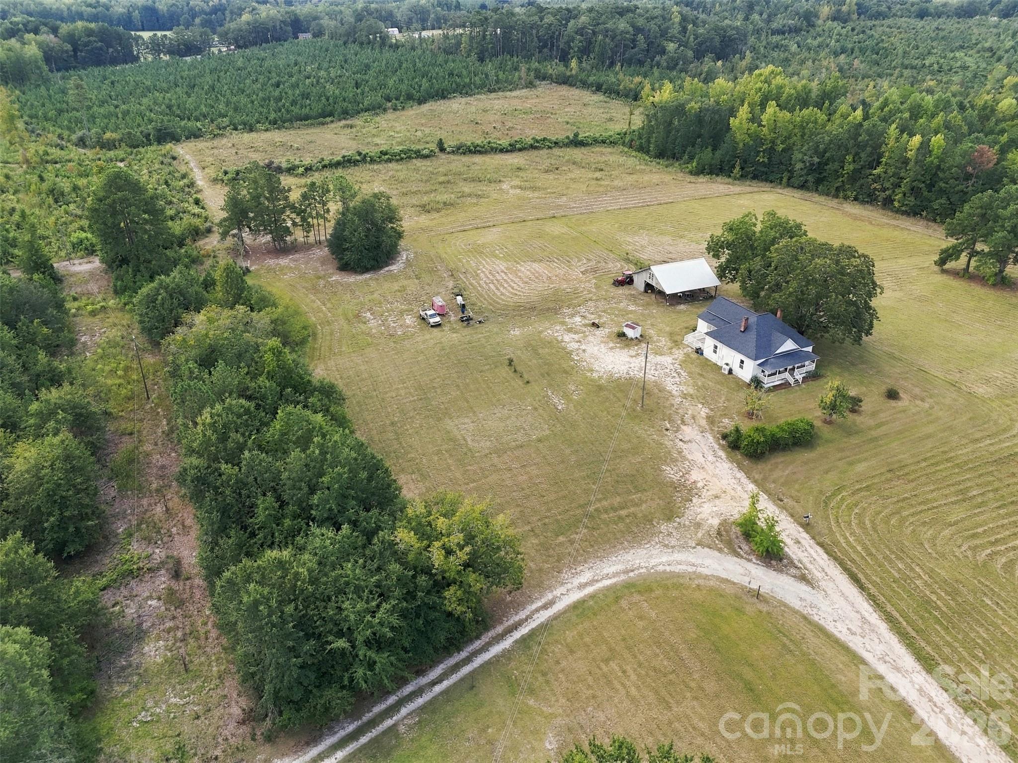 main property photo 45