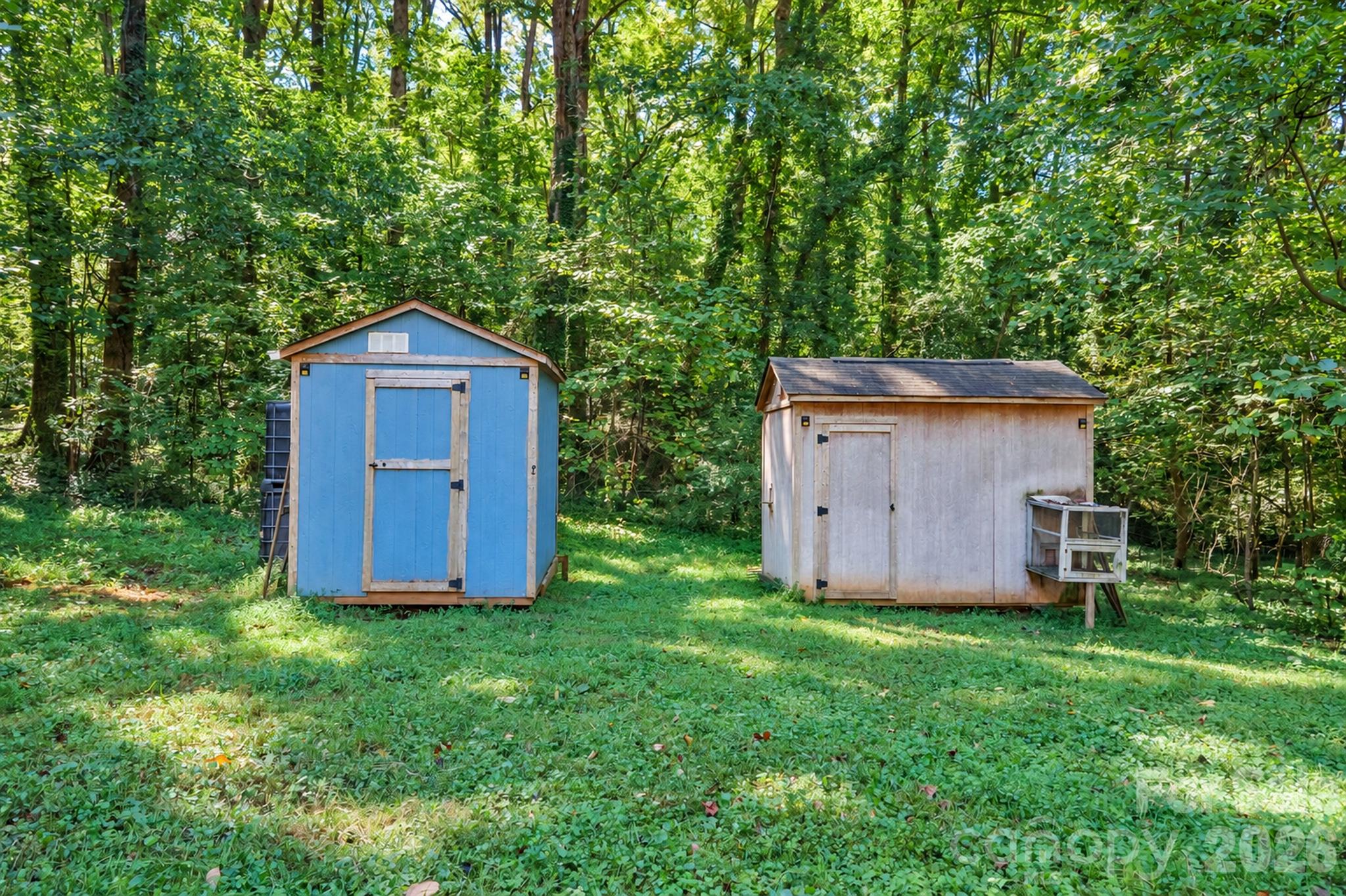 main property photo 28