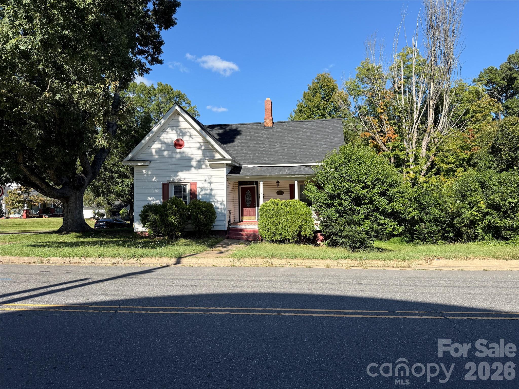 main property photo 2