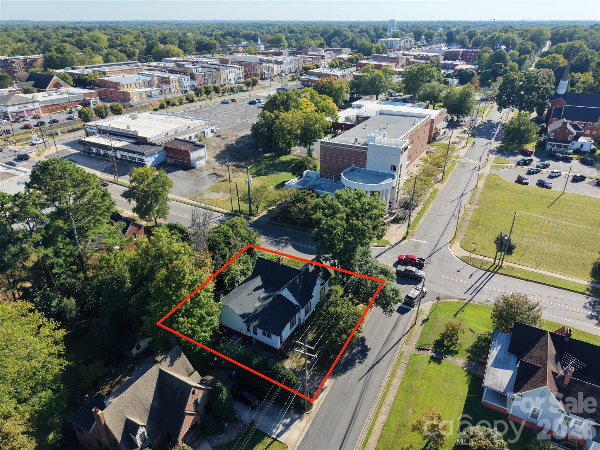 main property photo 32