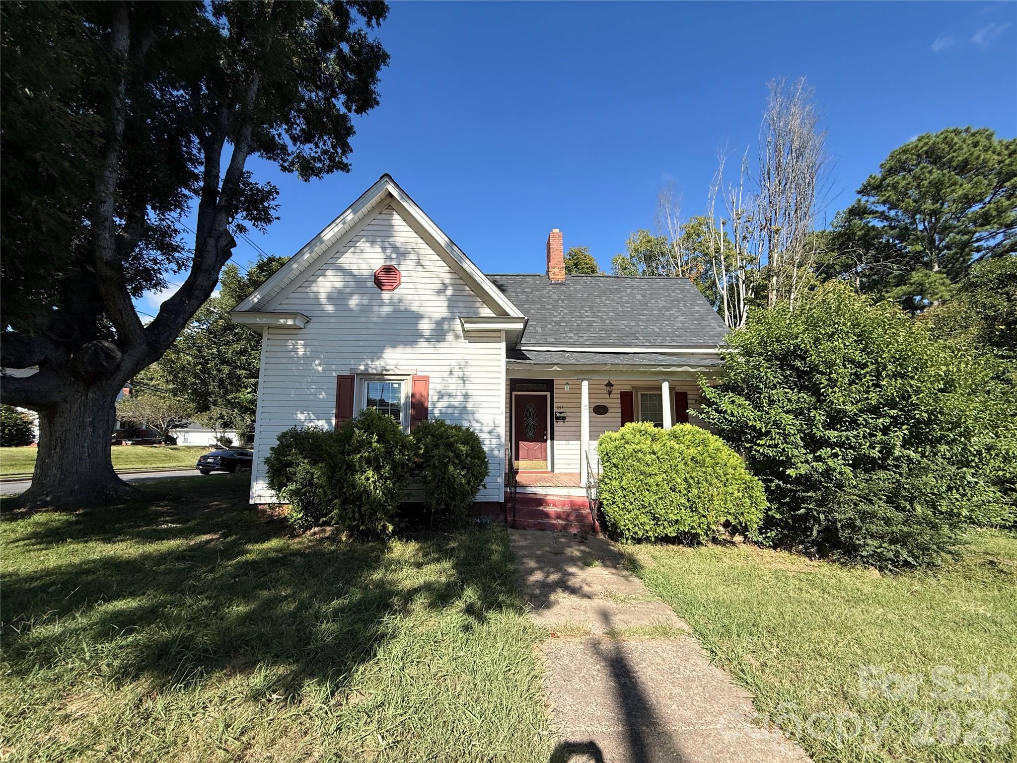 main property photo 4