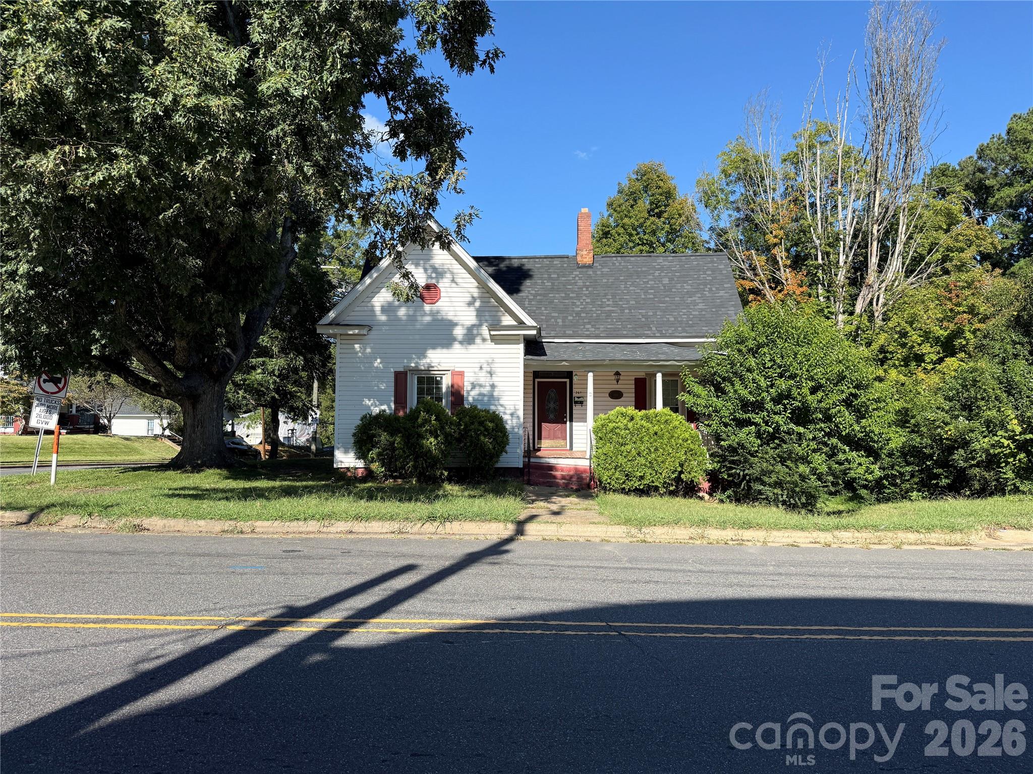 main property photo 6