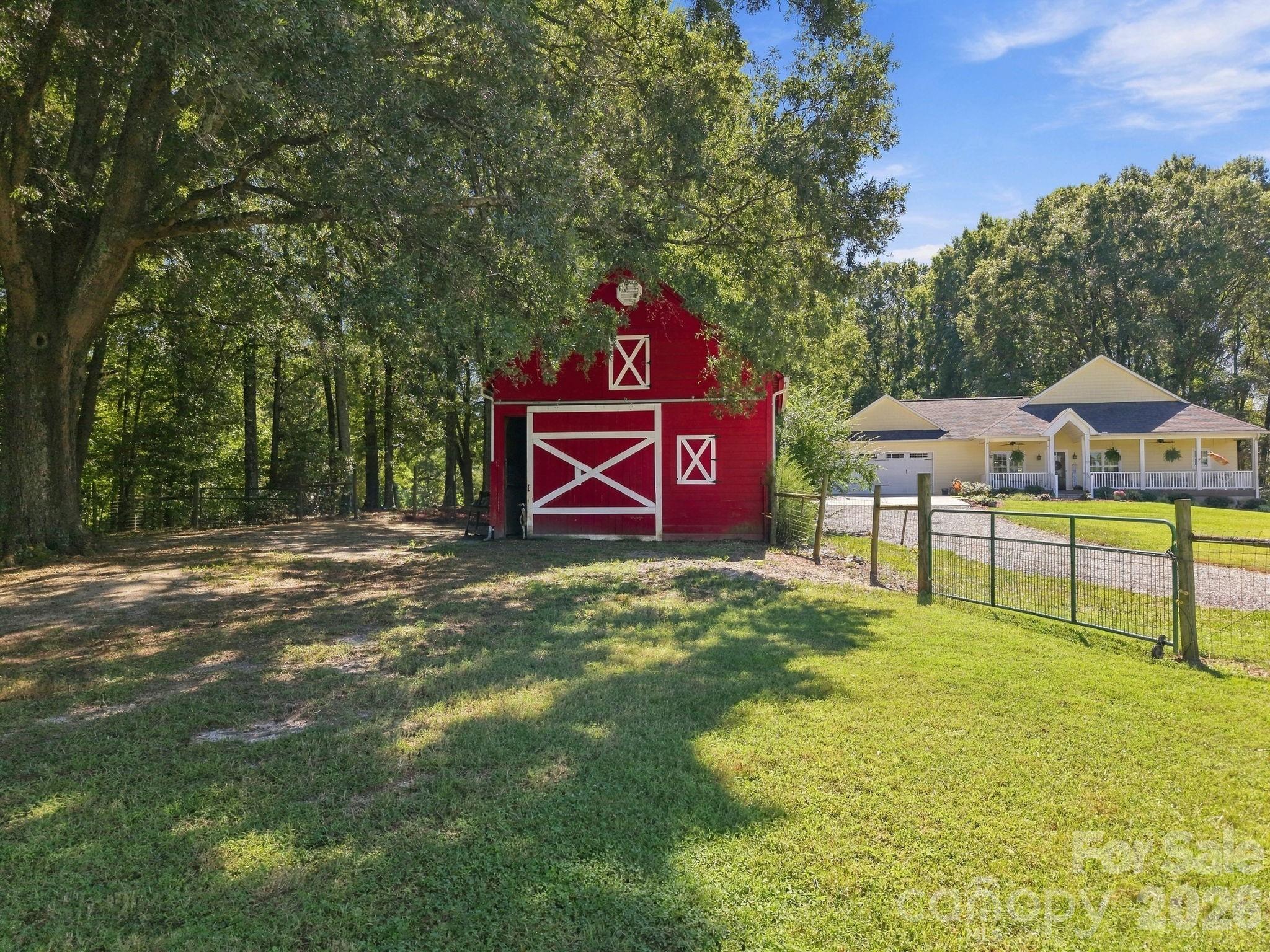 main property photo 30