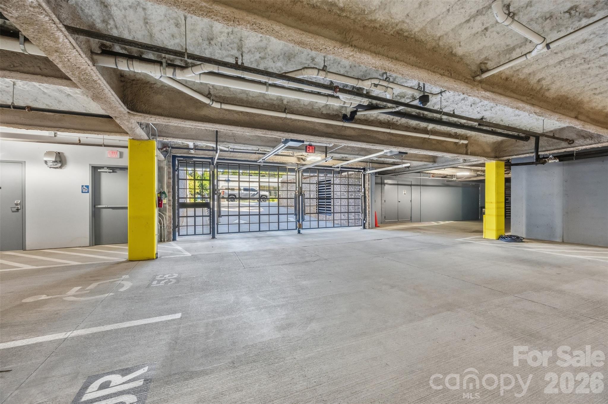 main property photo 39