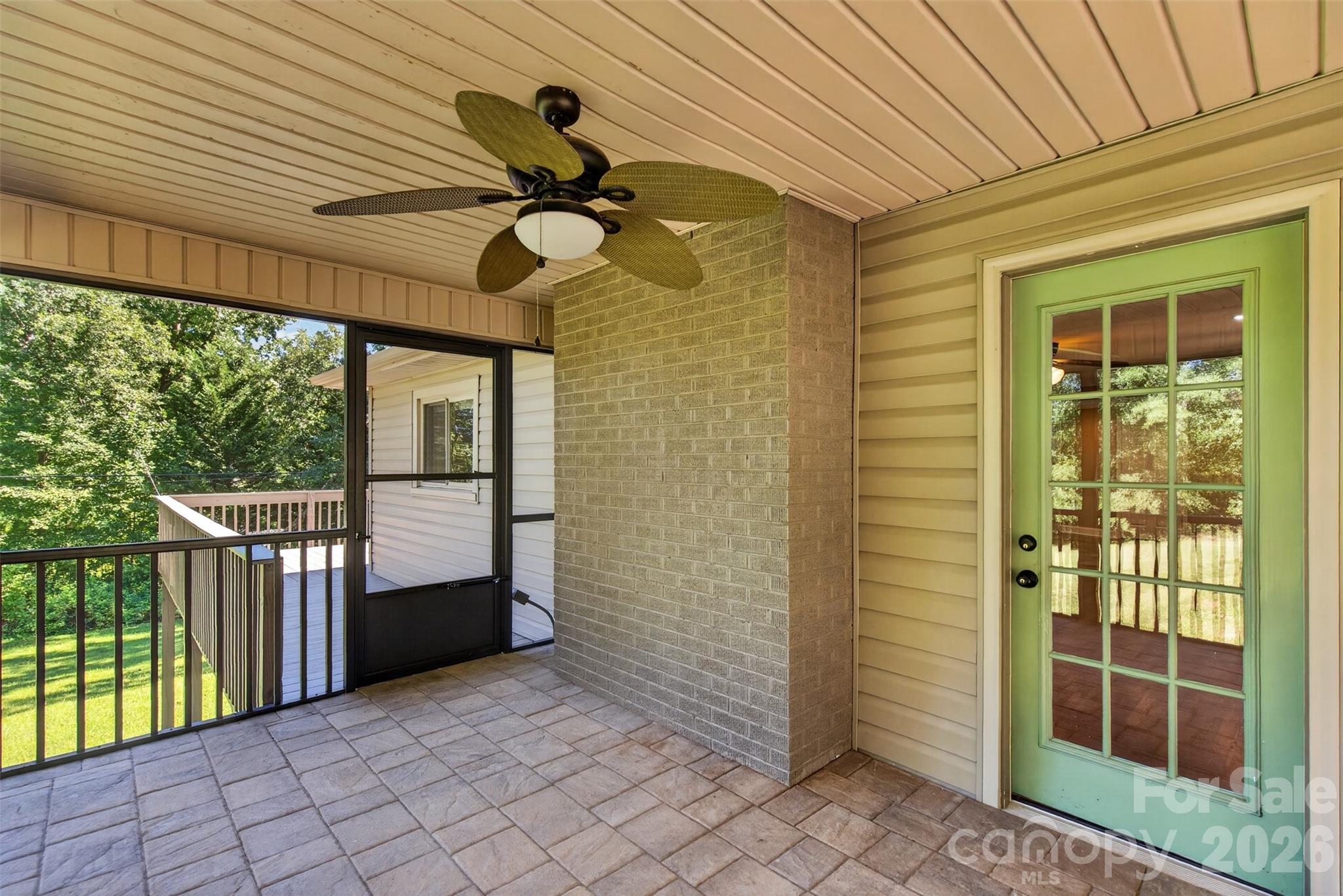 main property photo 14