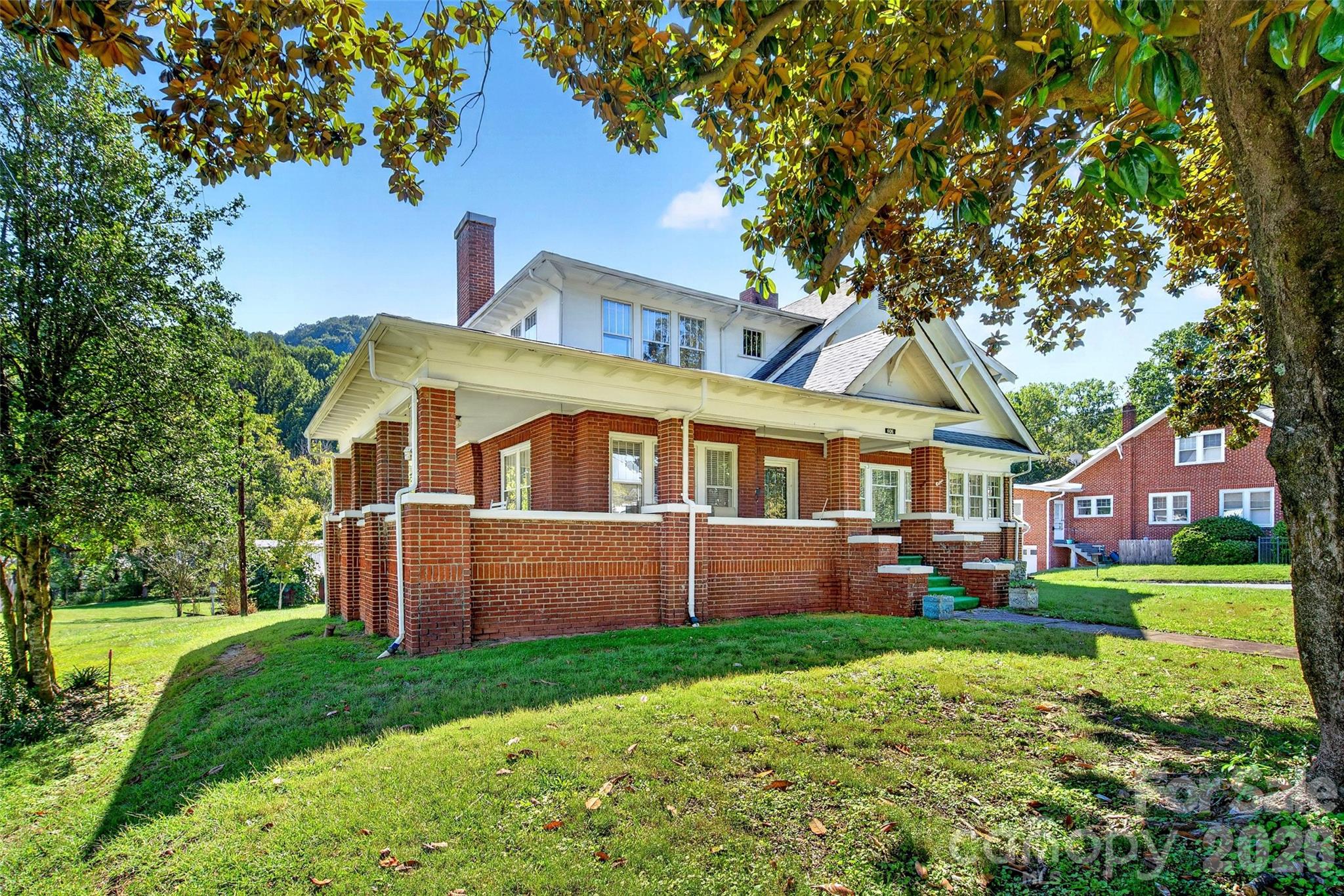 main property photo 2