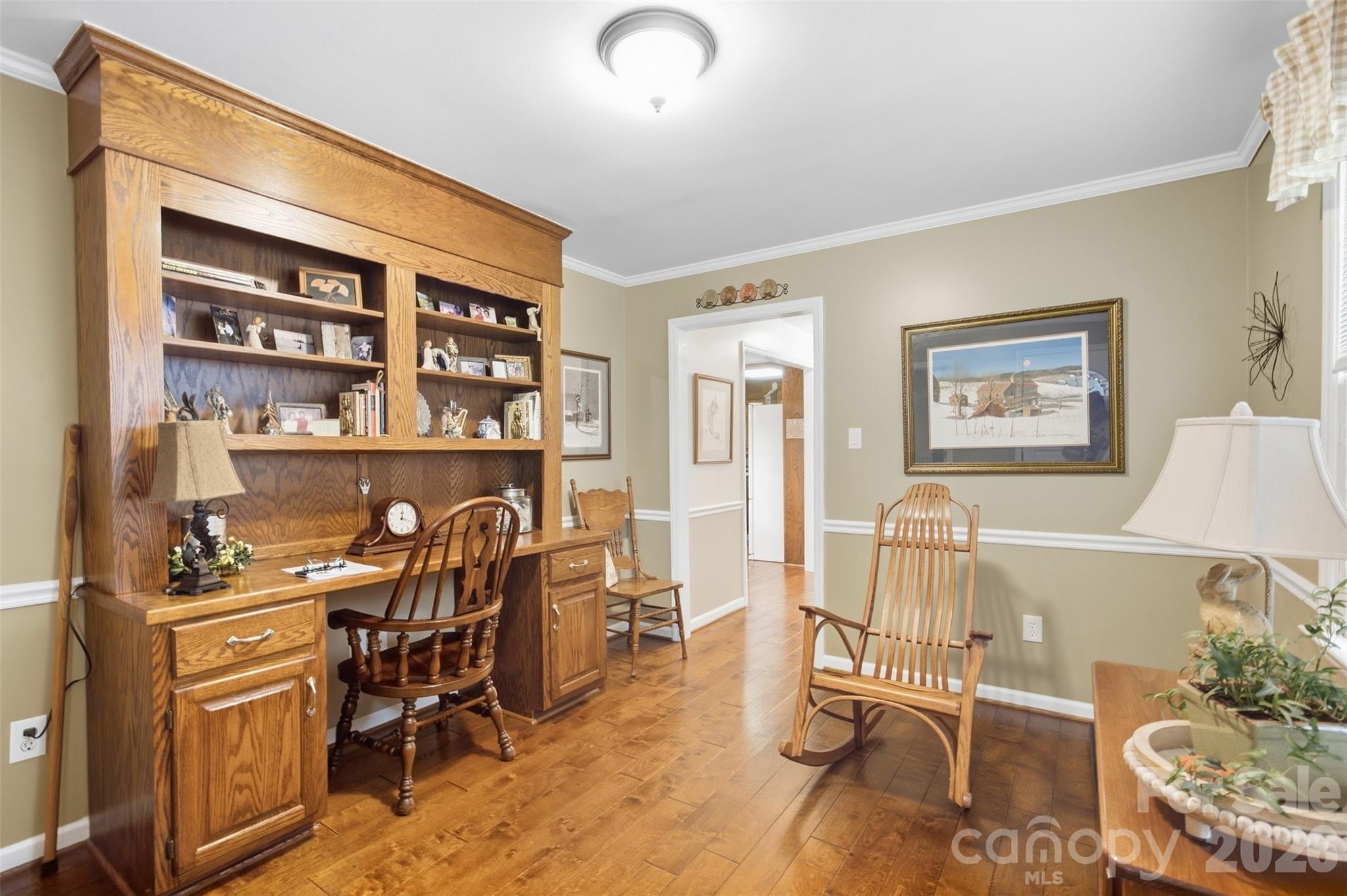 main property photo 9