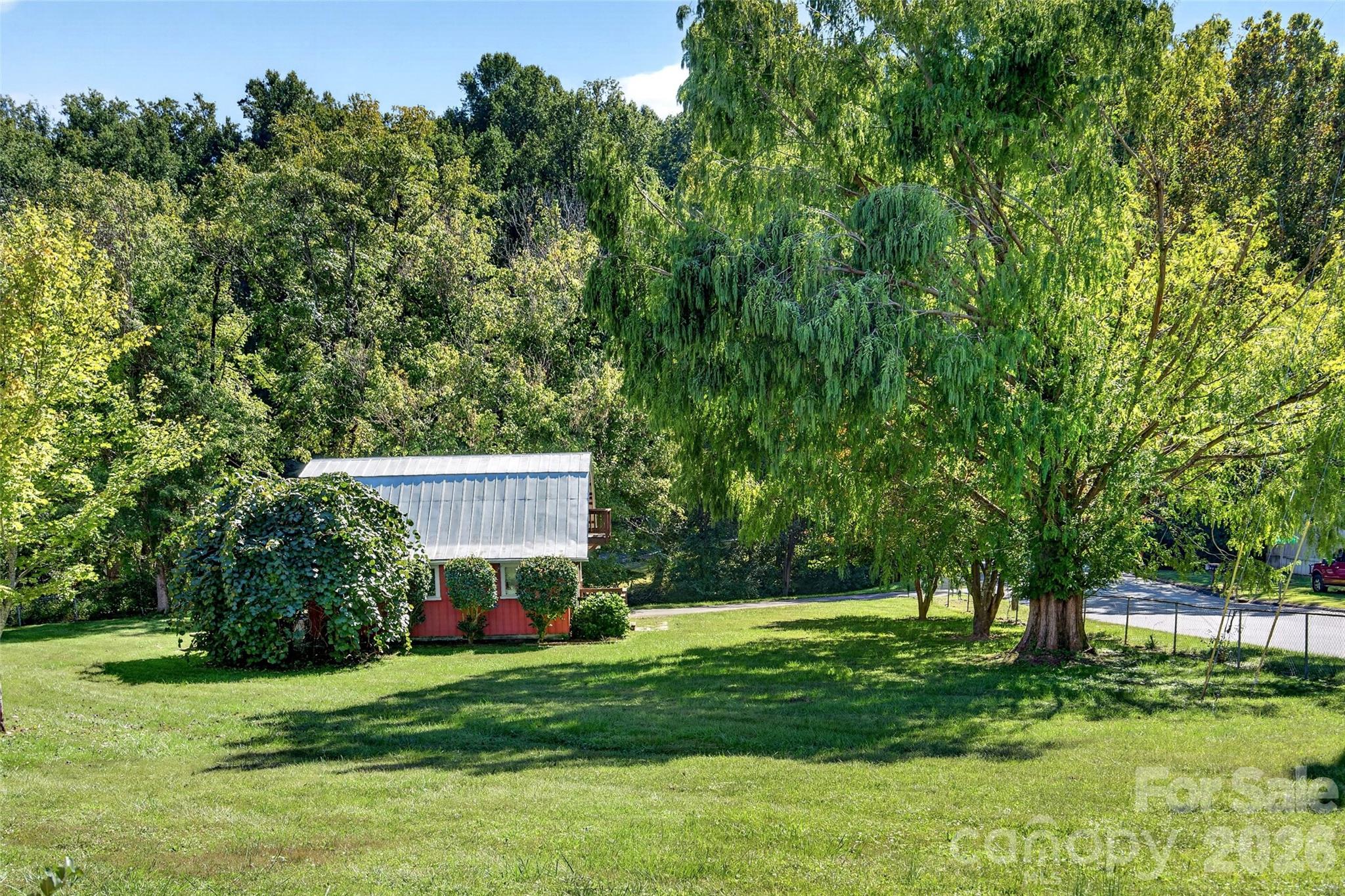 main property photo 35
