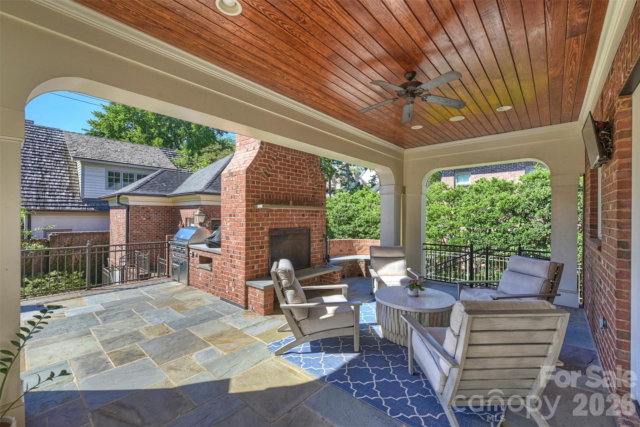 main property photo 43