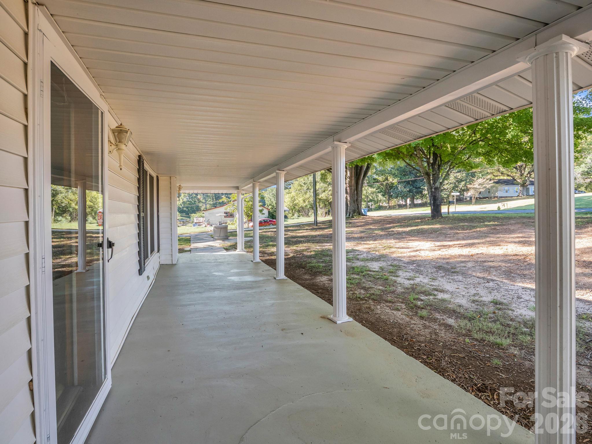main property photo 27