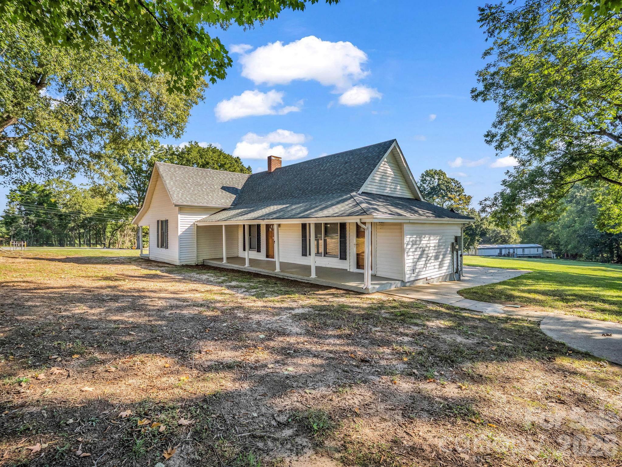 main property photo 31