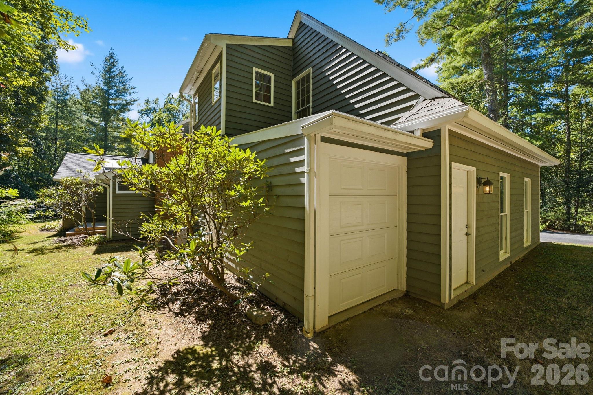 main property photo 41
