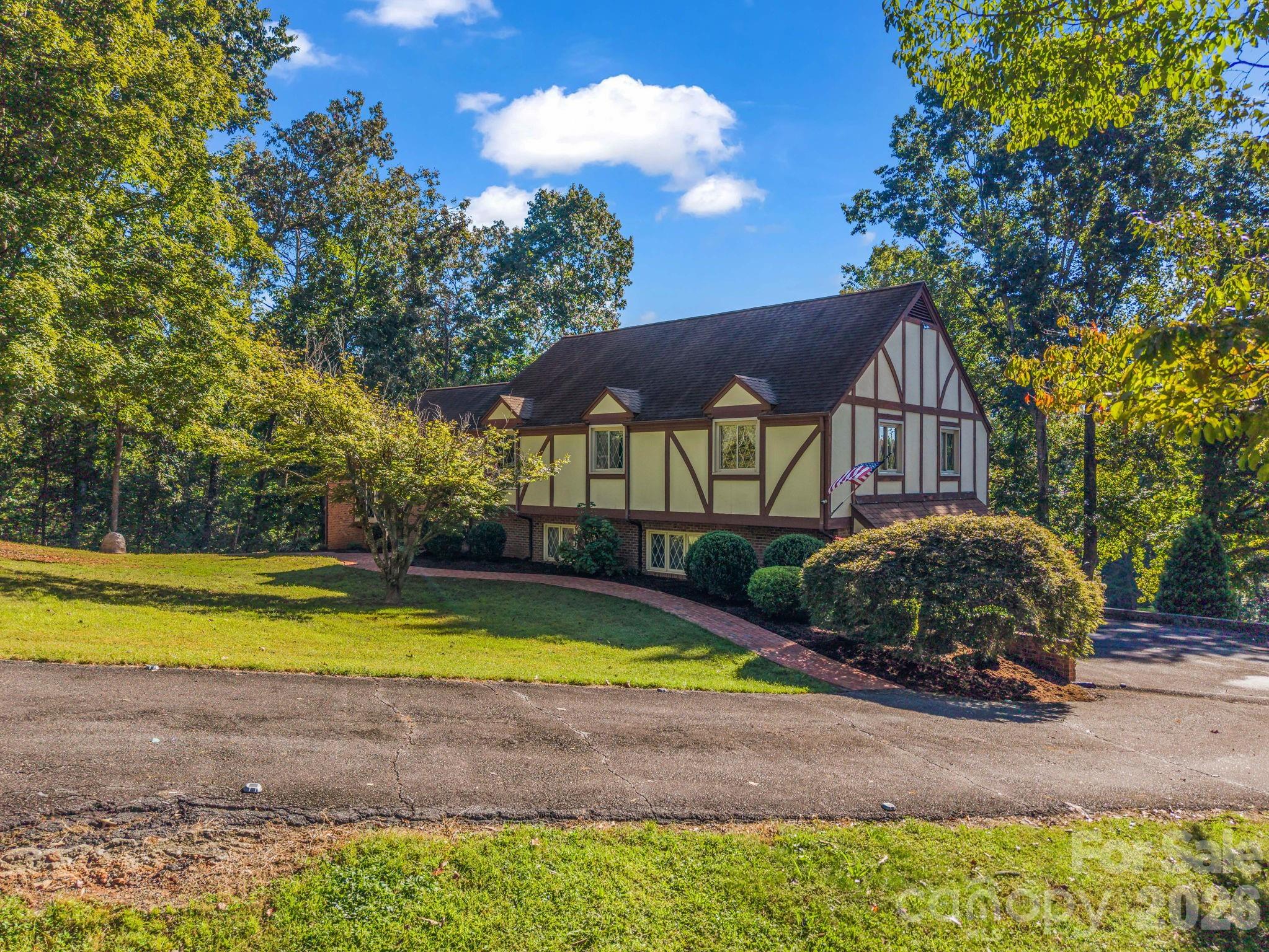 main property photo 35