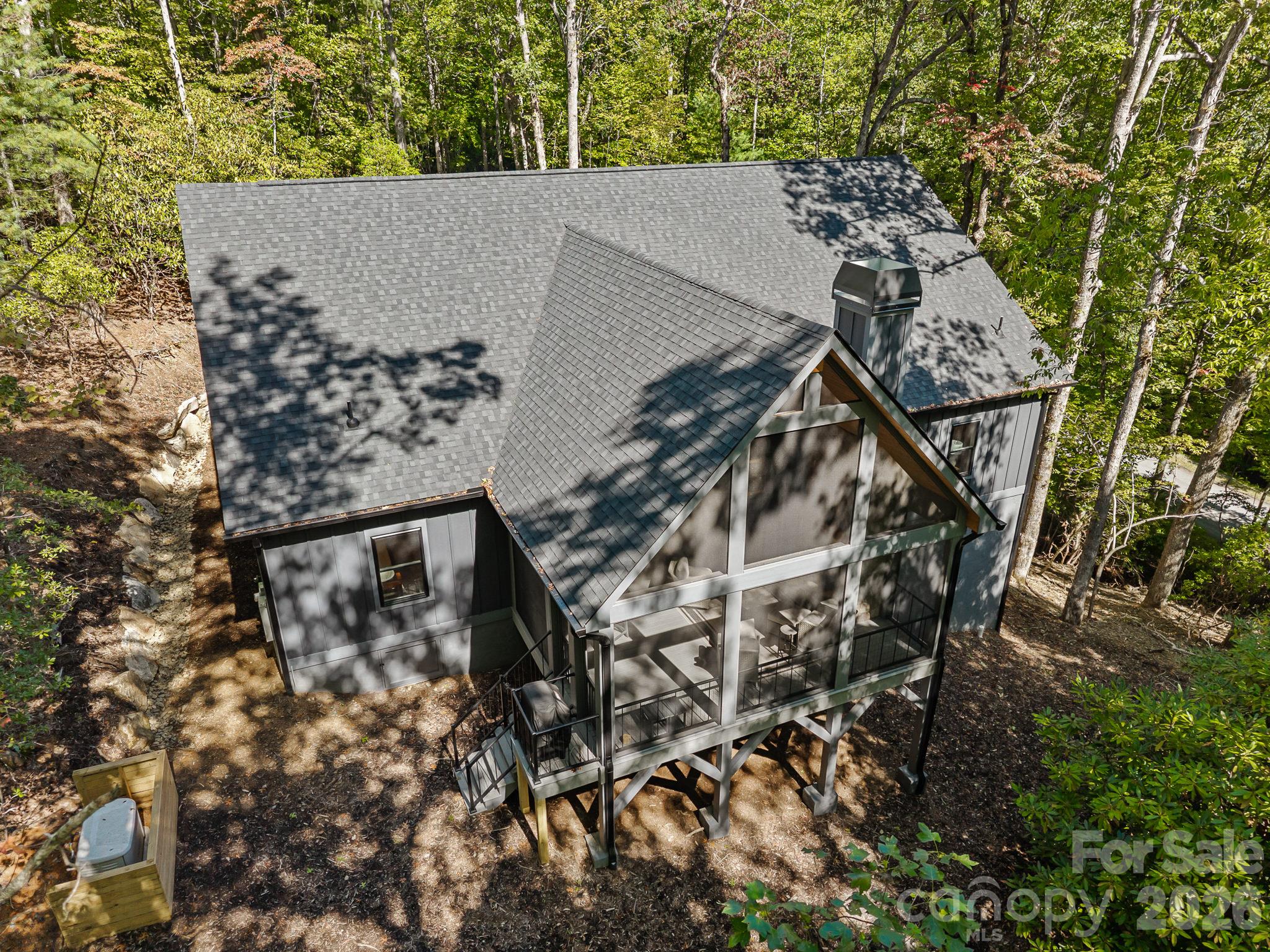 main property photo 40