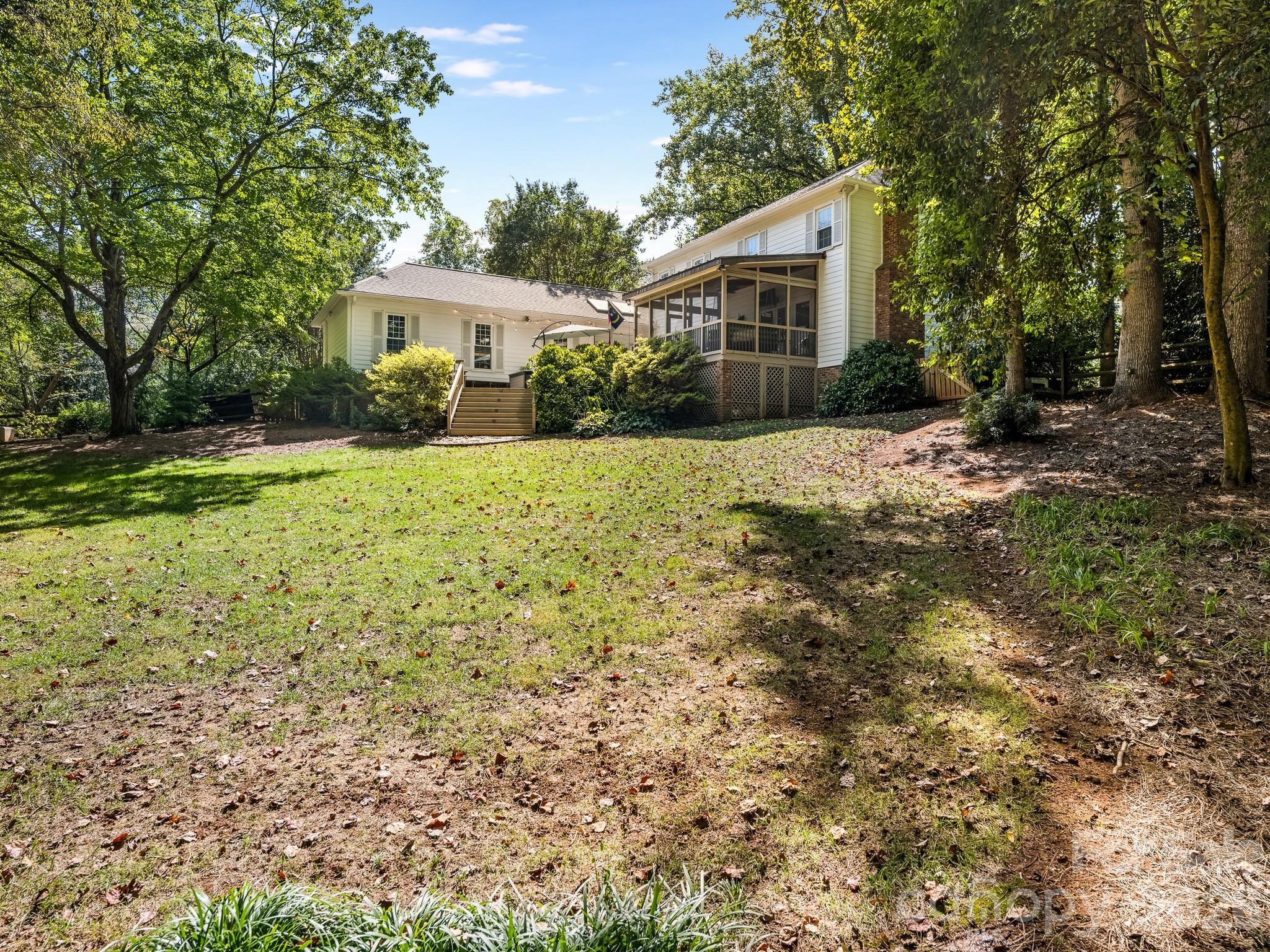 main property photo 32