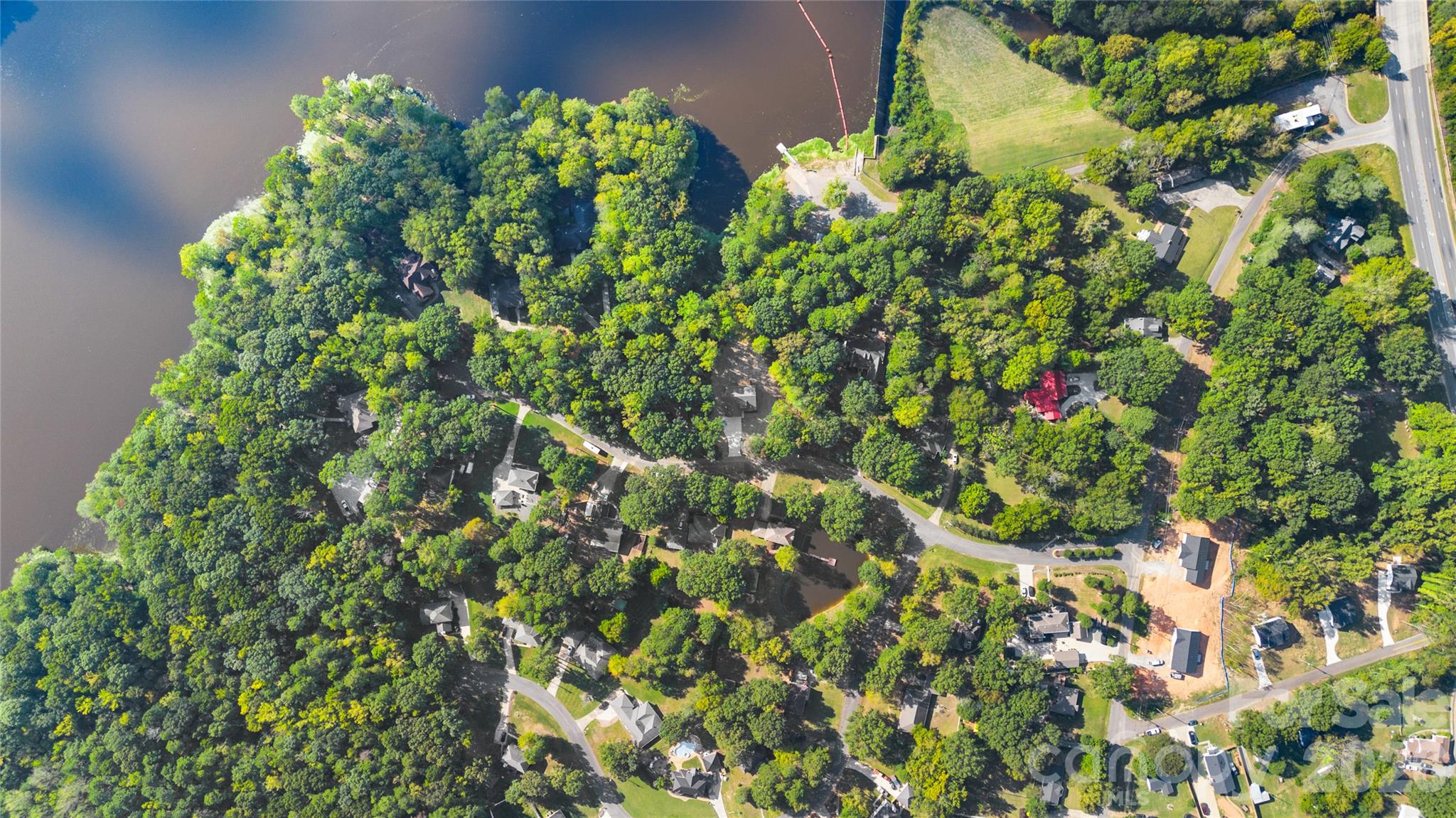 main property photo 41