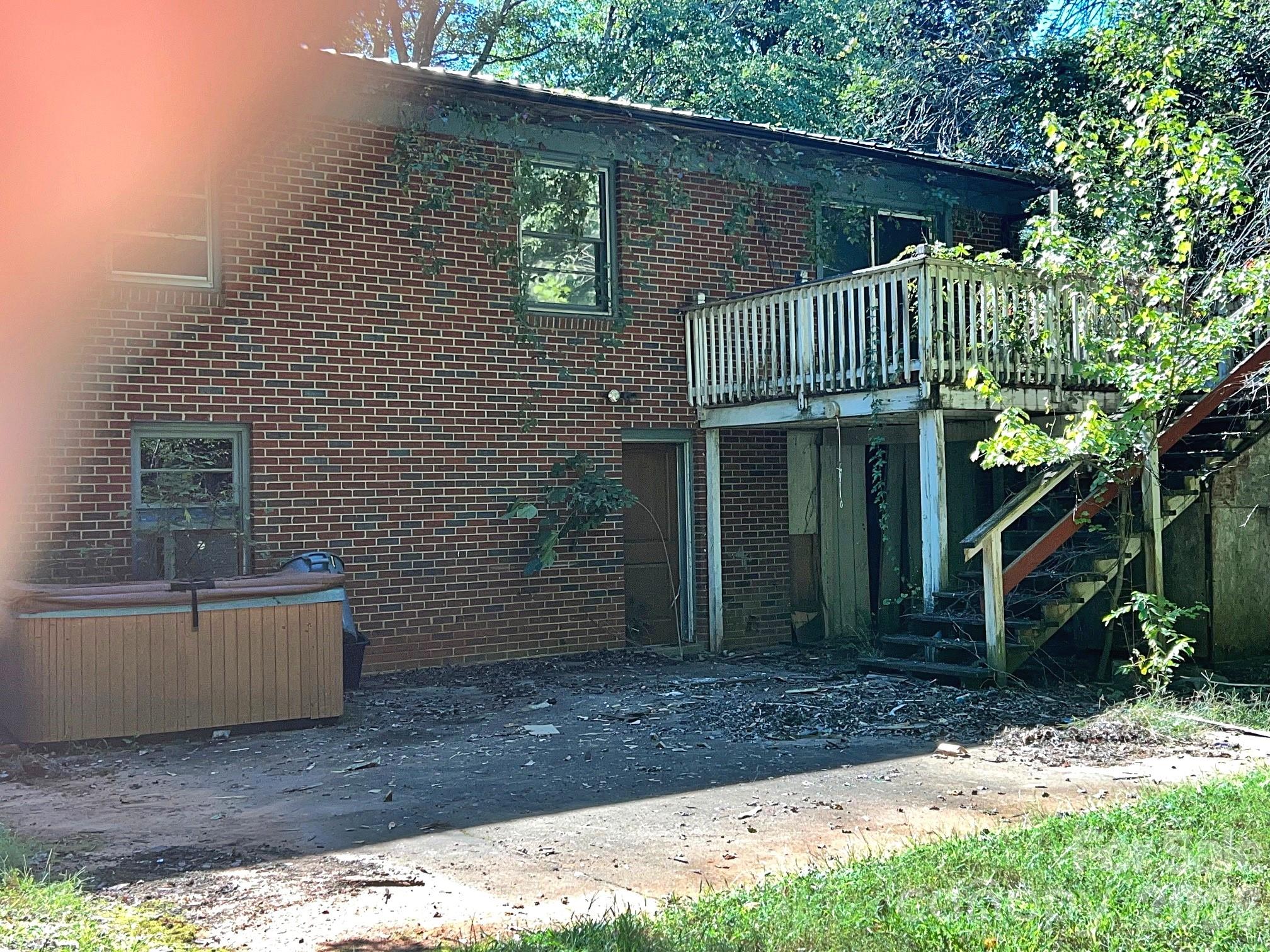 main property photo 15