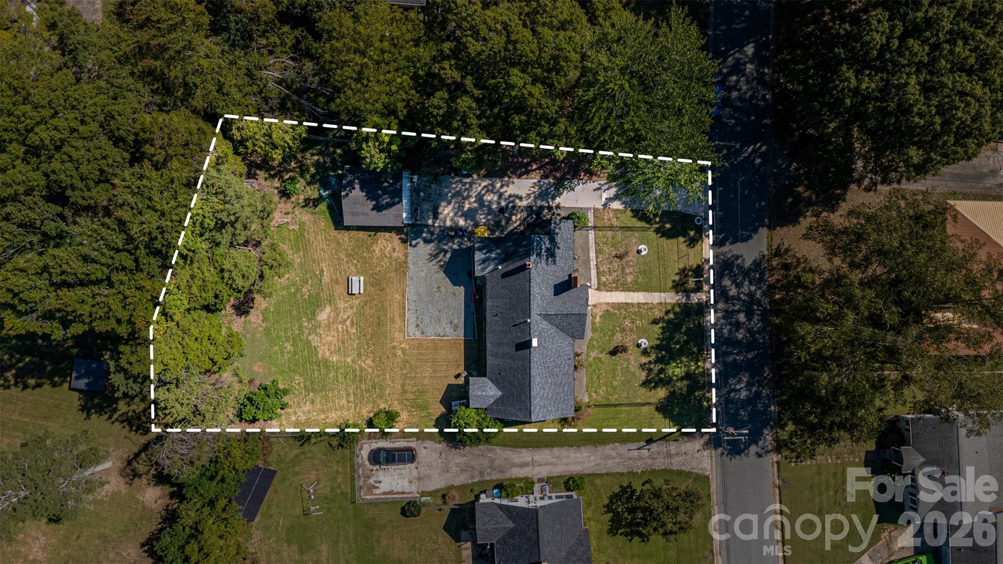 main property photo 13