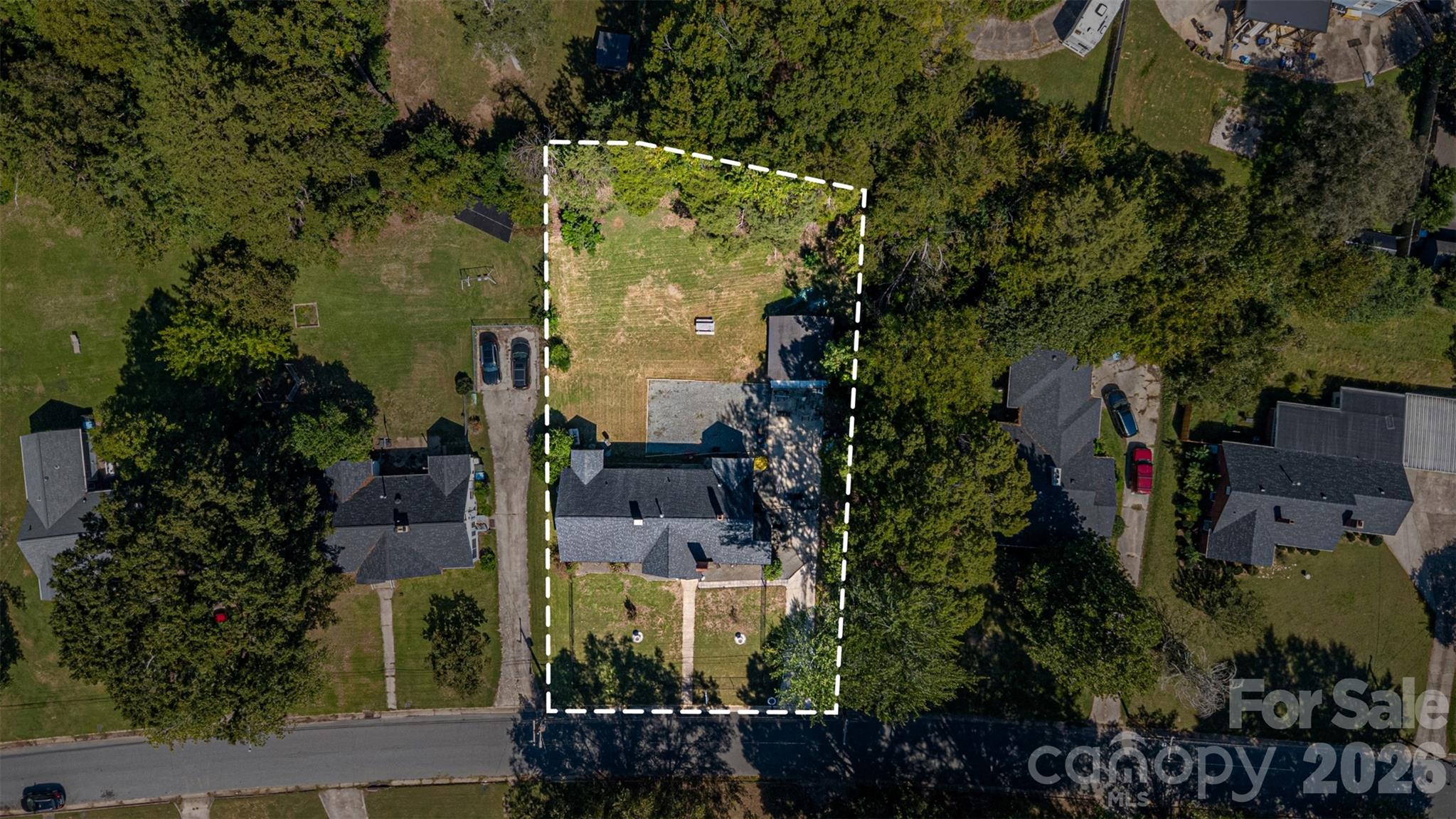 main property photo 6