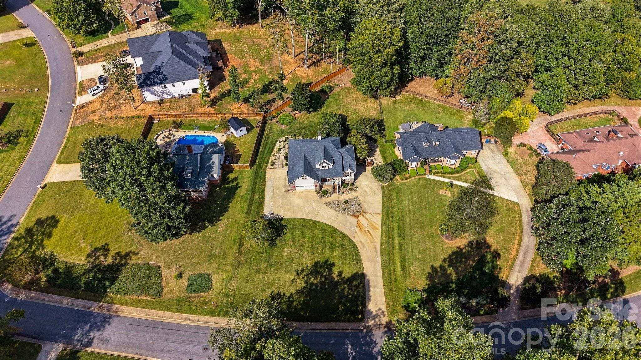 main property photo 34