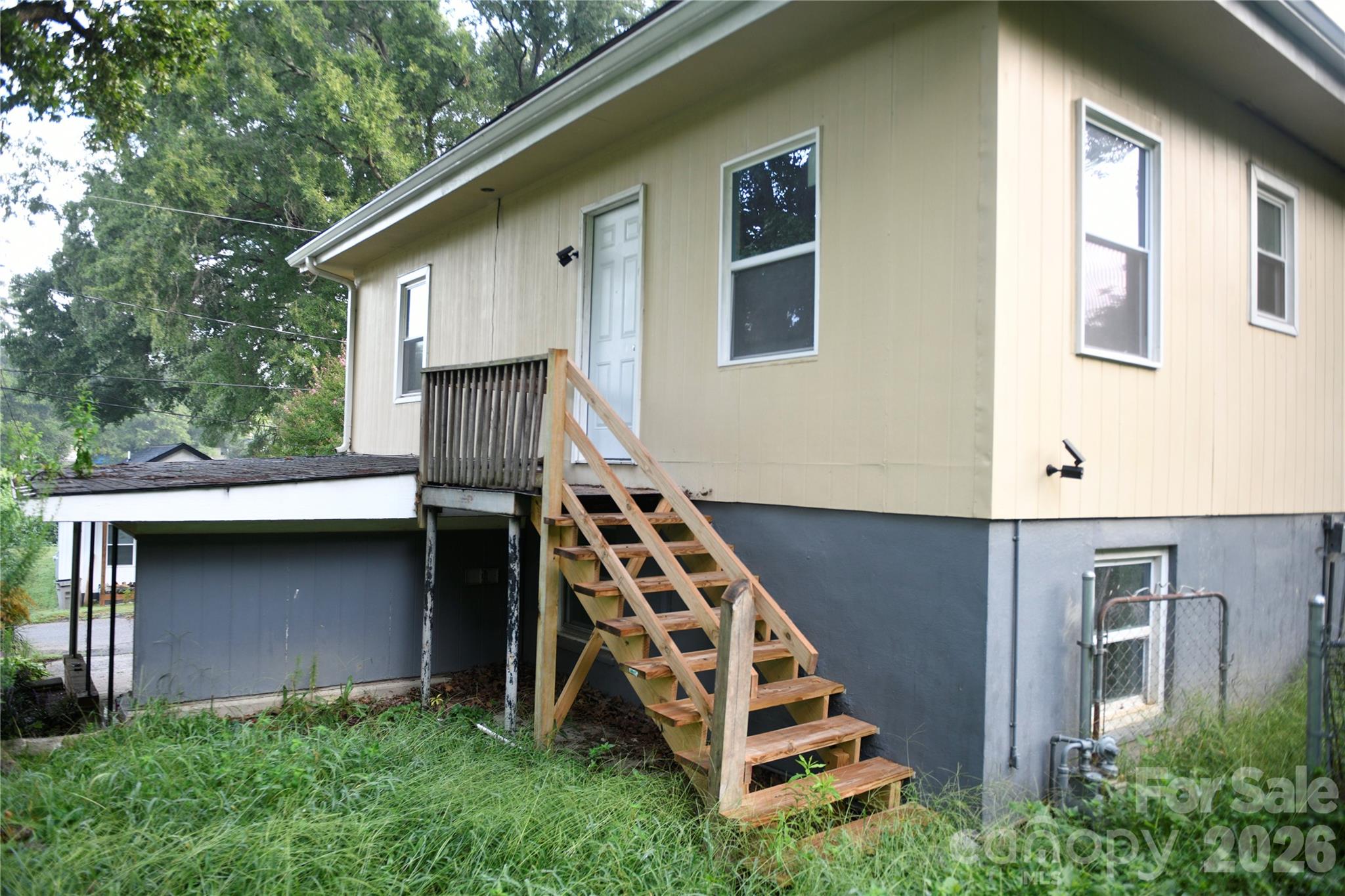 main property photo 39