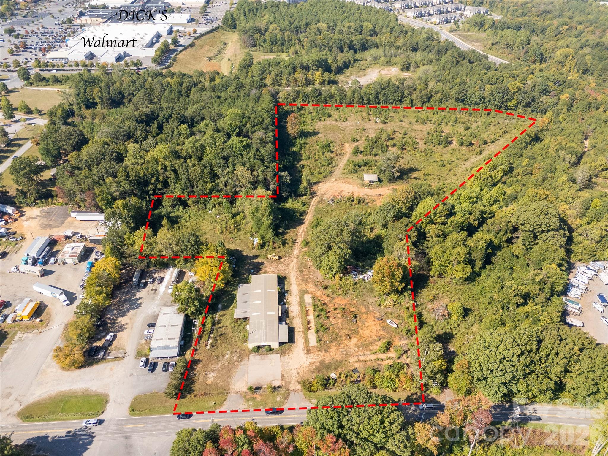 main property photo 13