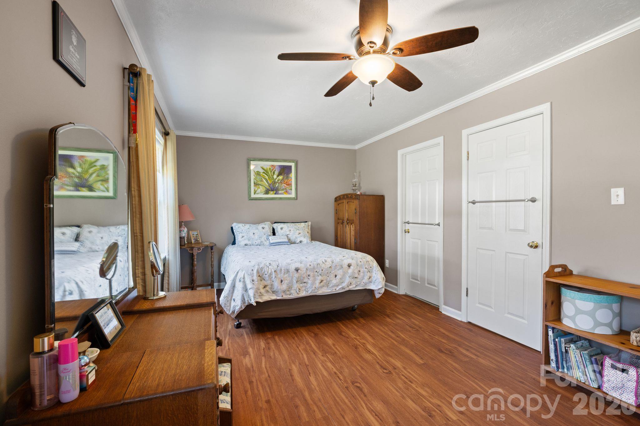 main property photo 21