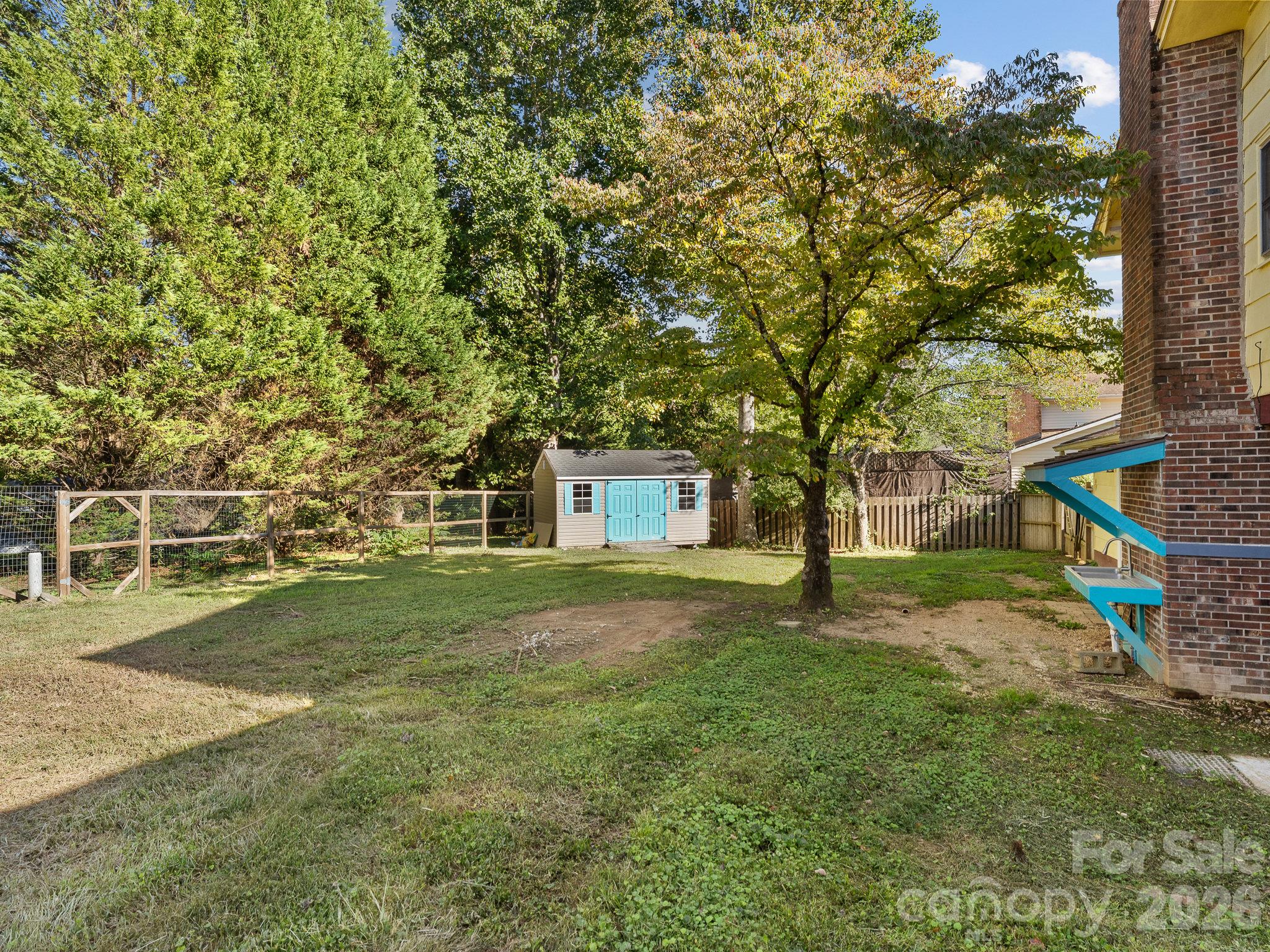 main property photo 43