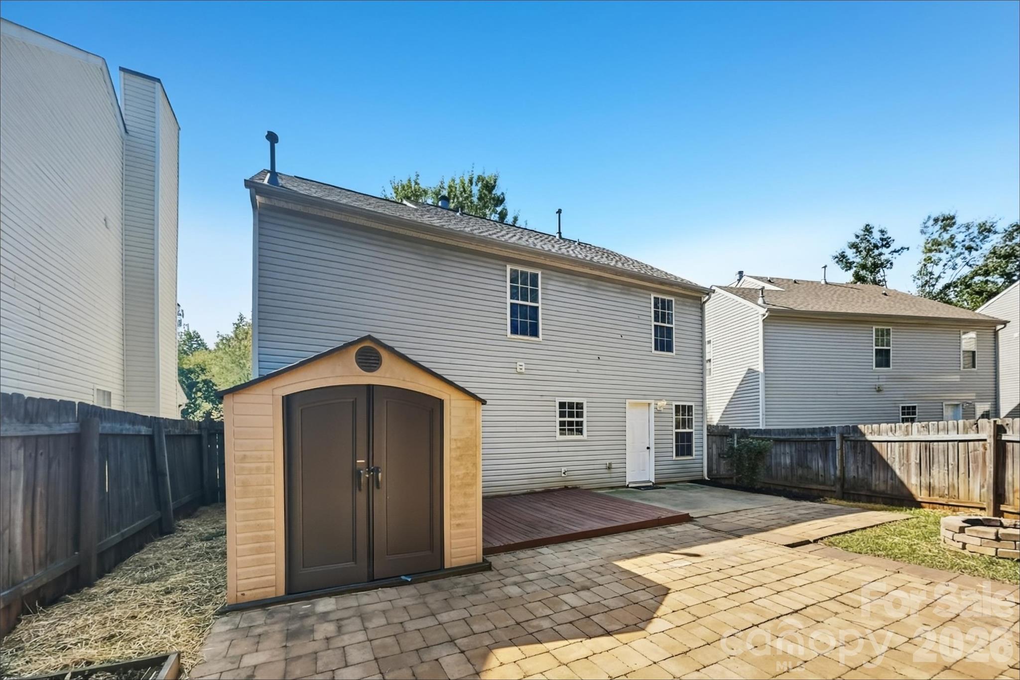 main property photo 15