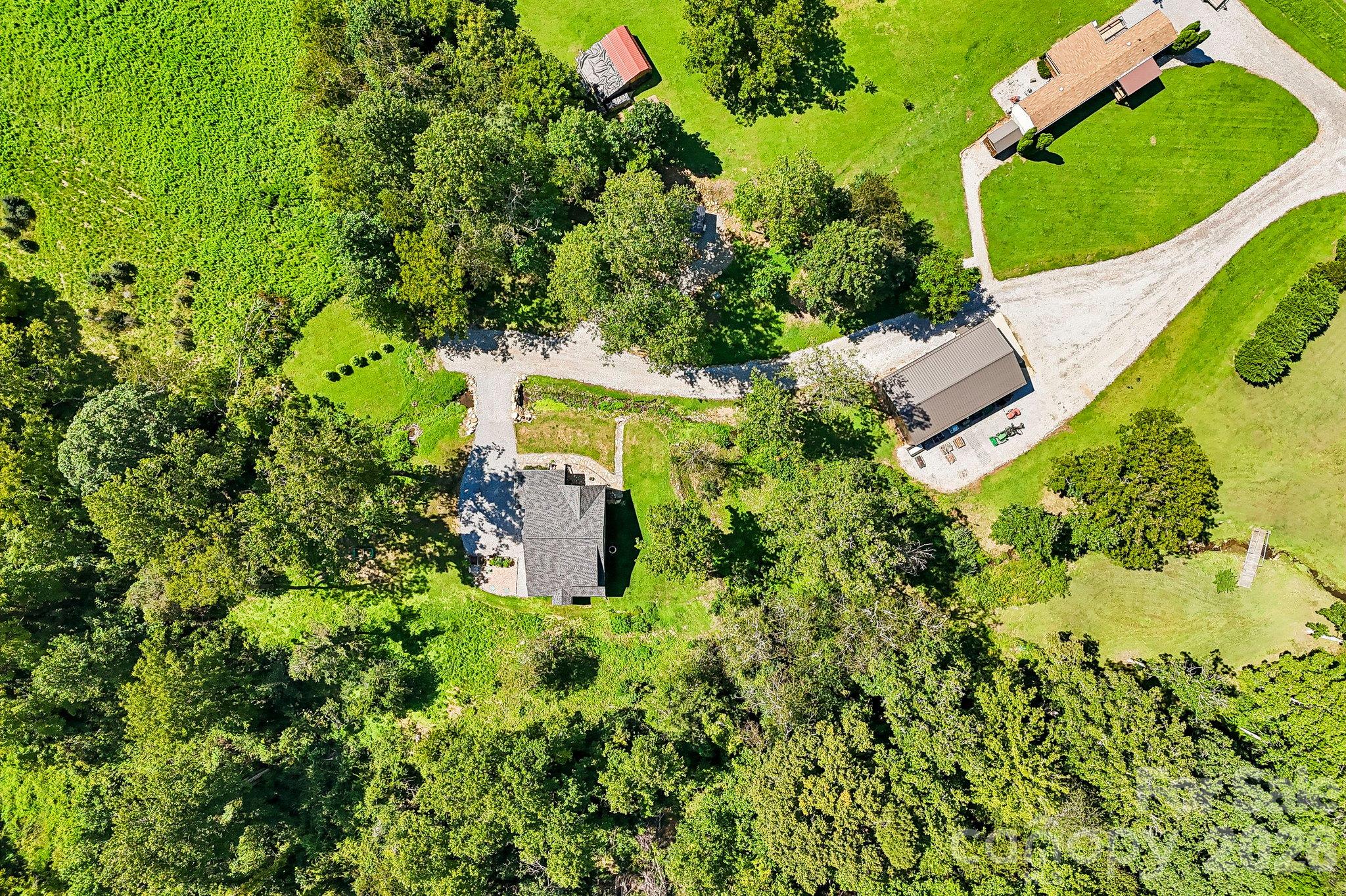 main property photo 22