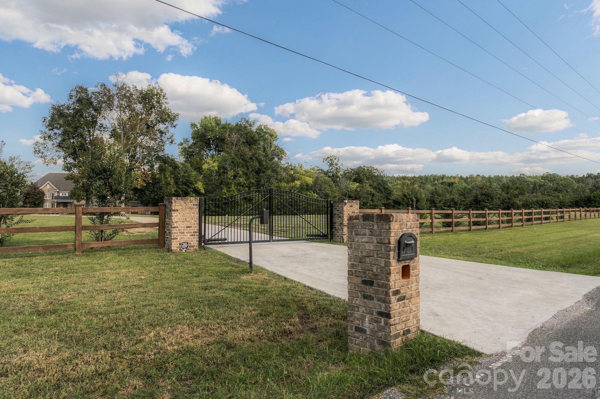 main property photo 36